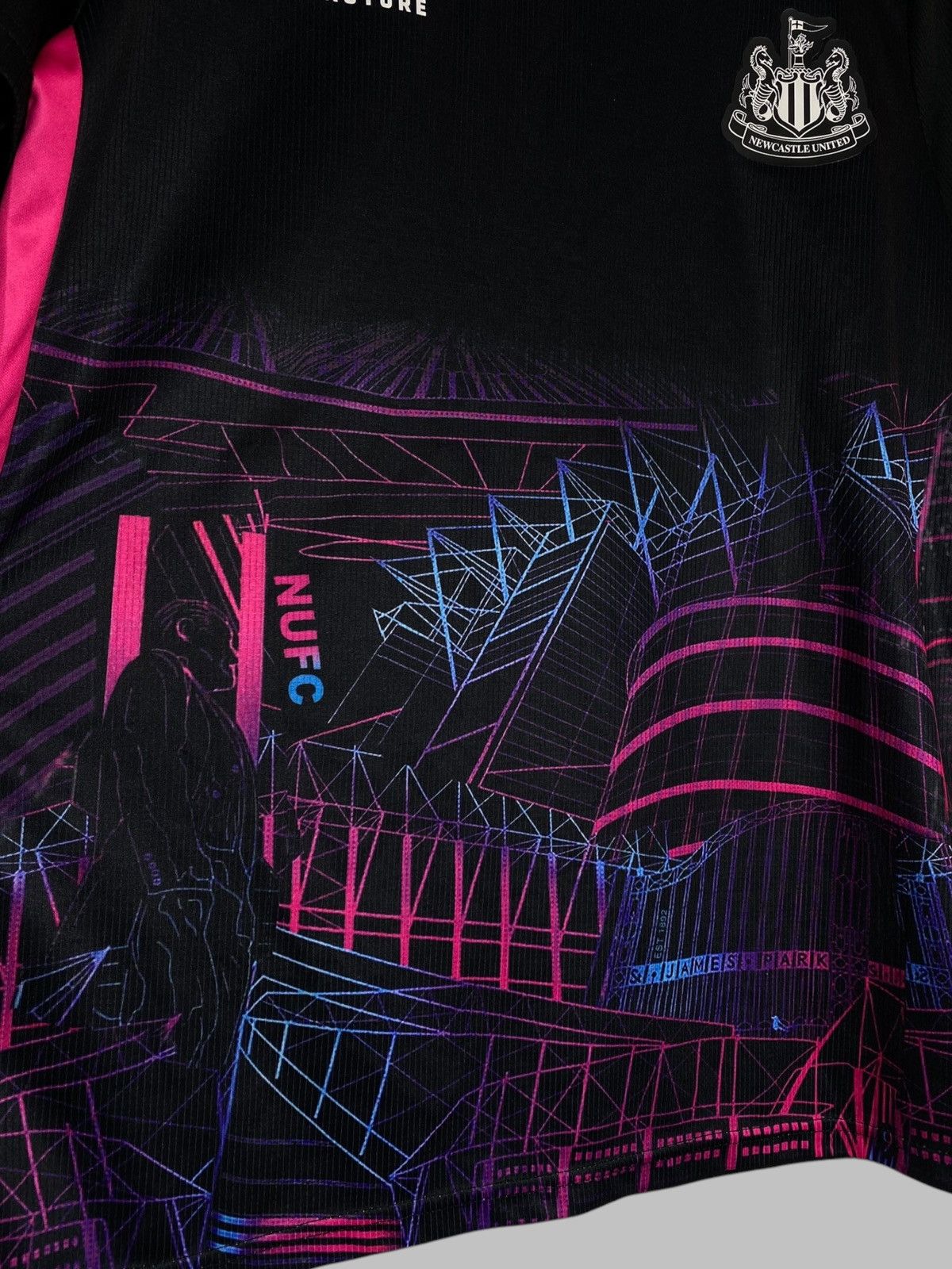 Other Castore Newcastle United Pre Match Football Shirt Size US S / EU 44-46 / 1 - 6 Thumbnail