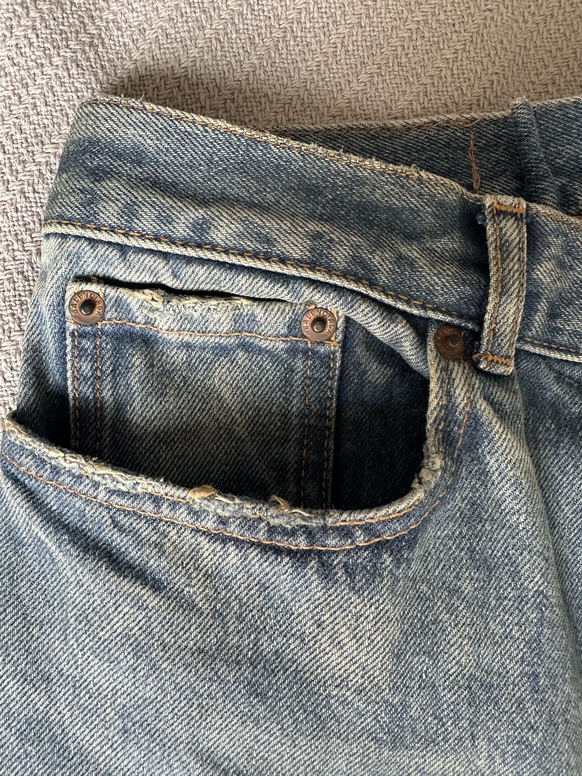 Balenciaga 360 Show Darted Coated Jeans Size US 31 - 11 Thumbnail