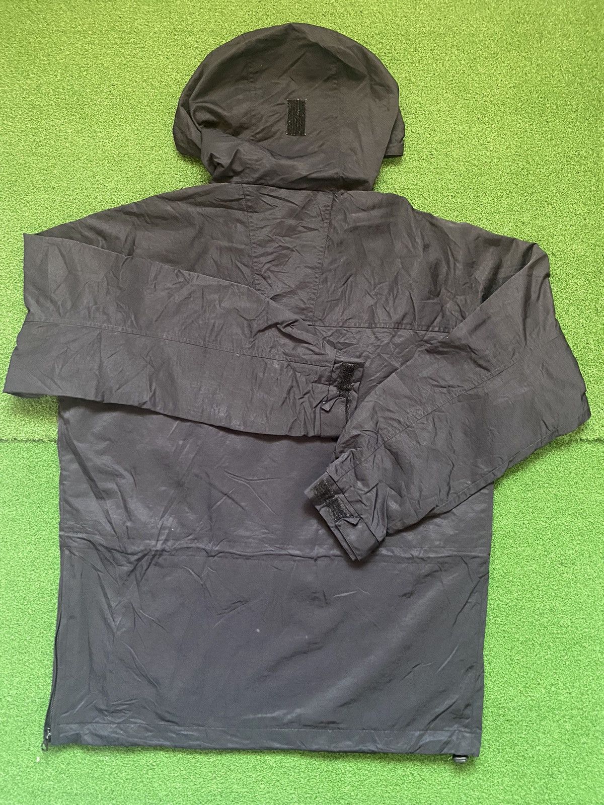 Uniqlo UNIQLO WINDBREAKER Size US L / EU 52-54 / 3 - 8 Thumbnail