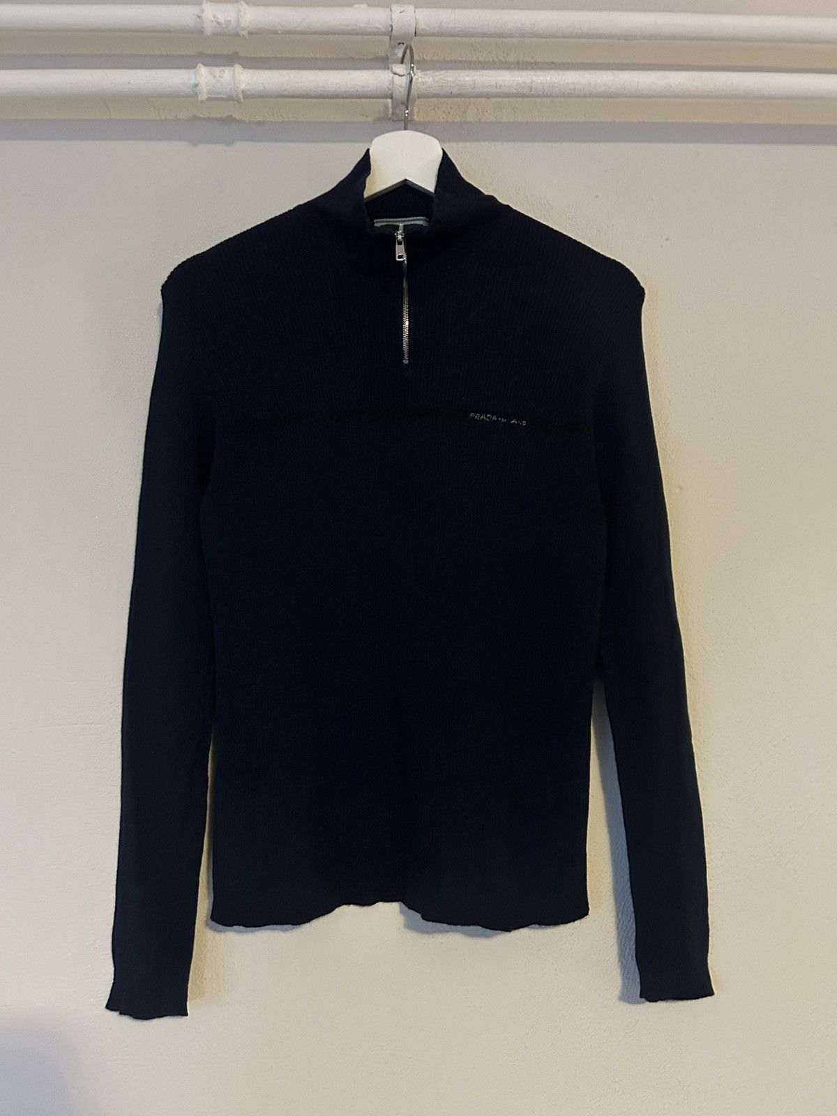 トップス 90s prada wool half zip pullover (M) Prada Women's Long Sleeve Half Zip Pullover Top Solid Black