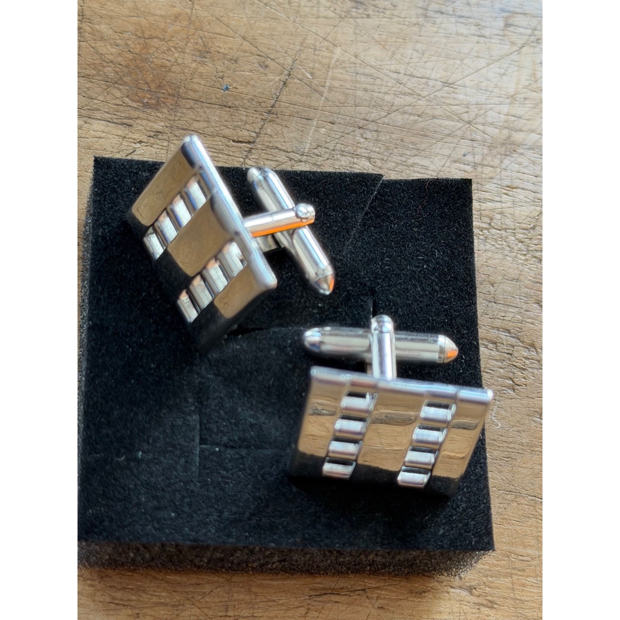 Other Silver-Toned Rectangular Cufflinks With Textured Geometric D Size ONE SIZE - 1 Thumbnail