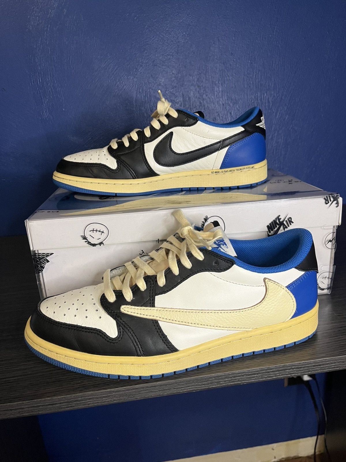 Fragment Design × Nike × Travis Scott Jordan 1 Retro Low OG SP Fragment x Travis Scott Size US 11 / EU 44 - 3 Thumbnail