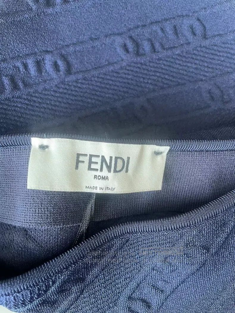 Fendi Fendi Navy Knit Skirt, Classic Full Print Lock Buckle Reli Size 24" / US 00 / IT 34 - 3 Thumbnail