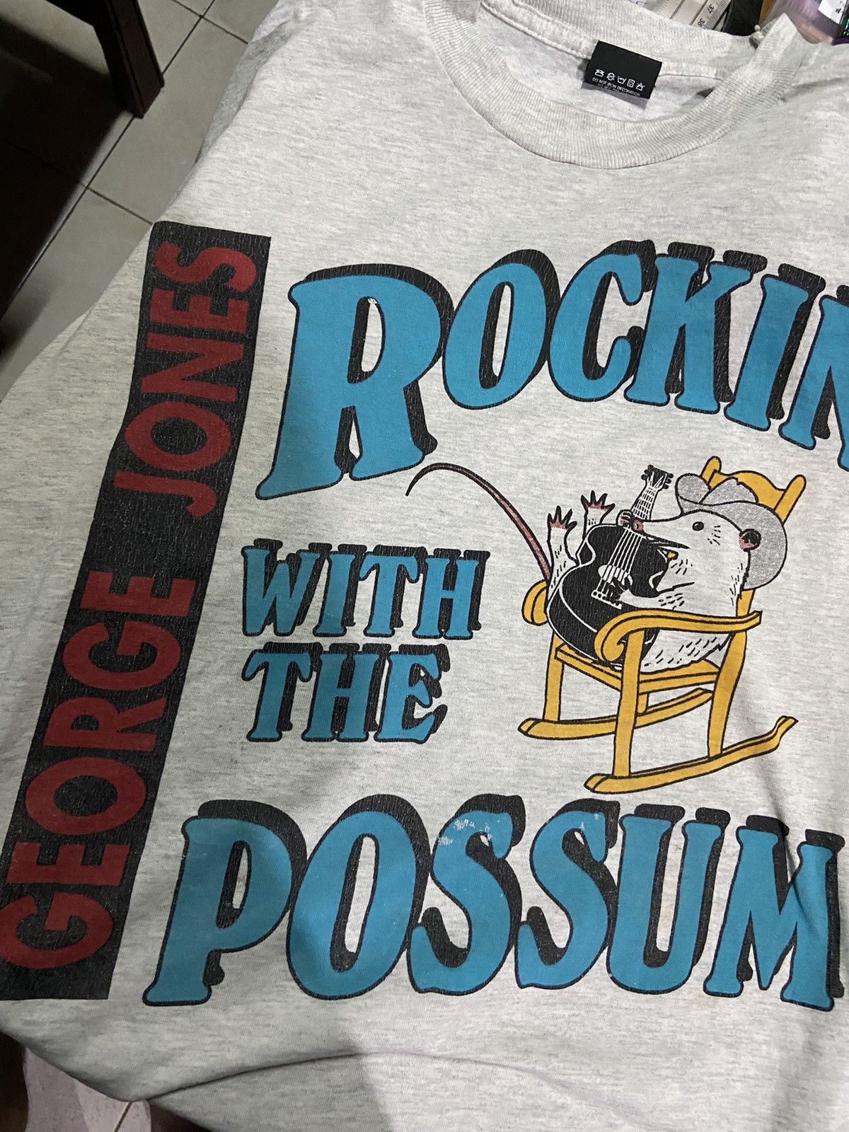 Vintage Vintage George jones rockin’ chair gray t-shirt size L Size US L / EU 52-54 / 3 - 13 Thumbnail