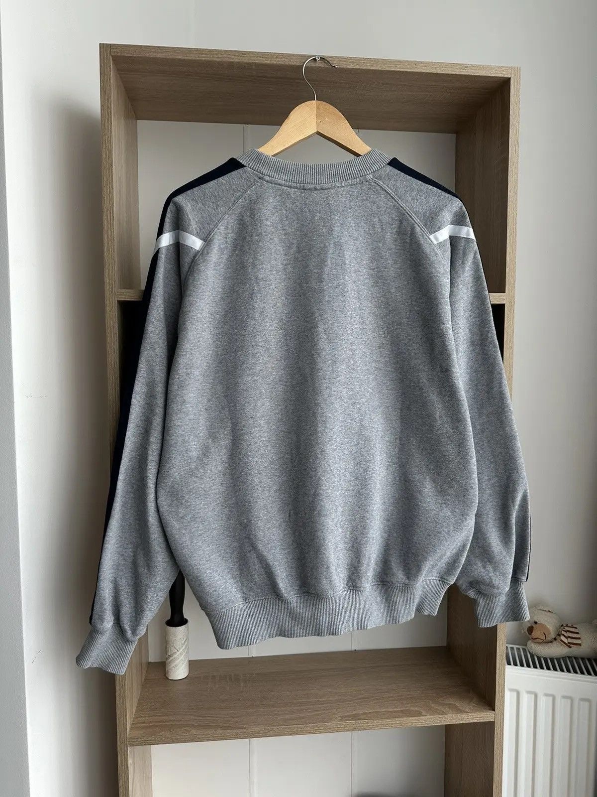 Nike × Nike ACG × Vintage Vintage Navy Nike Grey Sweatshirt Center Logo Size US L / EU 52-54 / 3 - 8 Thumbnail