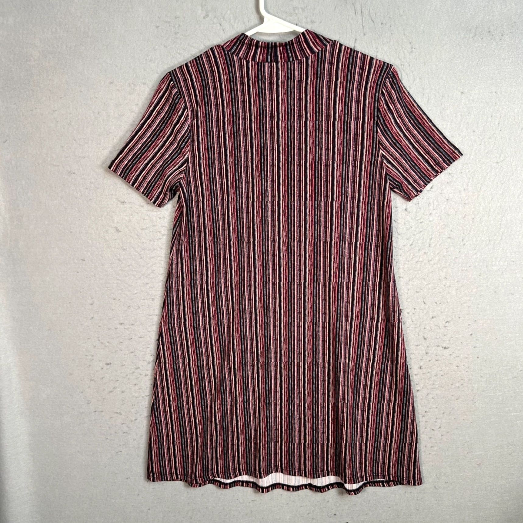 BCBGeneration BCBGGeneration Womens Size Small Striped Short-Sleeve A-Line Dress Size S / US 4 / IT 40 - 2 Thumbnail