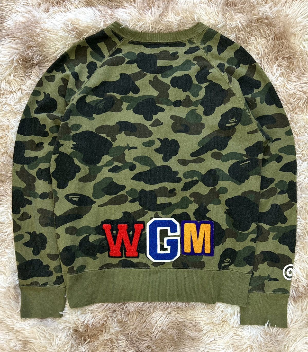 Bape 💥CRAZY💥 BAPE SHARK 1ST CAMO CREWNECK SWEATSHIRT Size US M / EU 48-50 / 2 - 2 Thumbnail