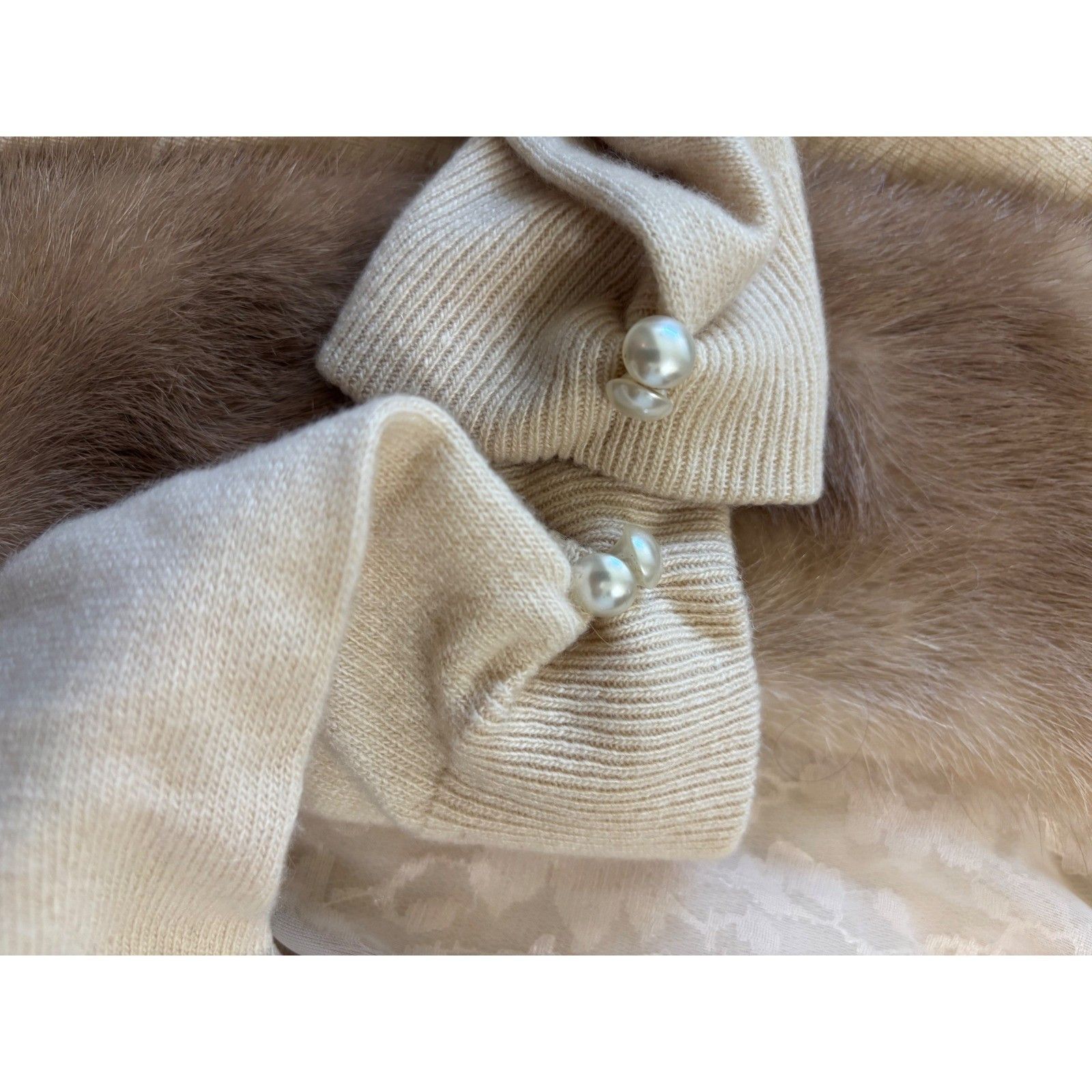 Other Vintage Cameron Classics Cashmere Cardigan Mink Fur Collar Size S / US 4 / IT 40 - 23 Thumbnail