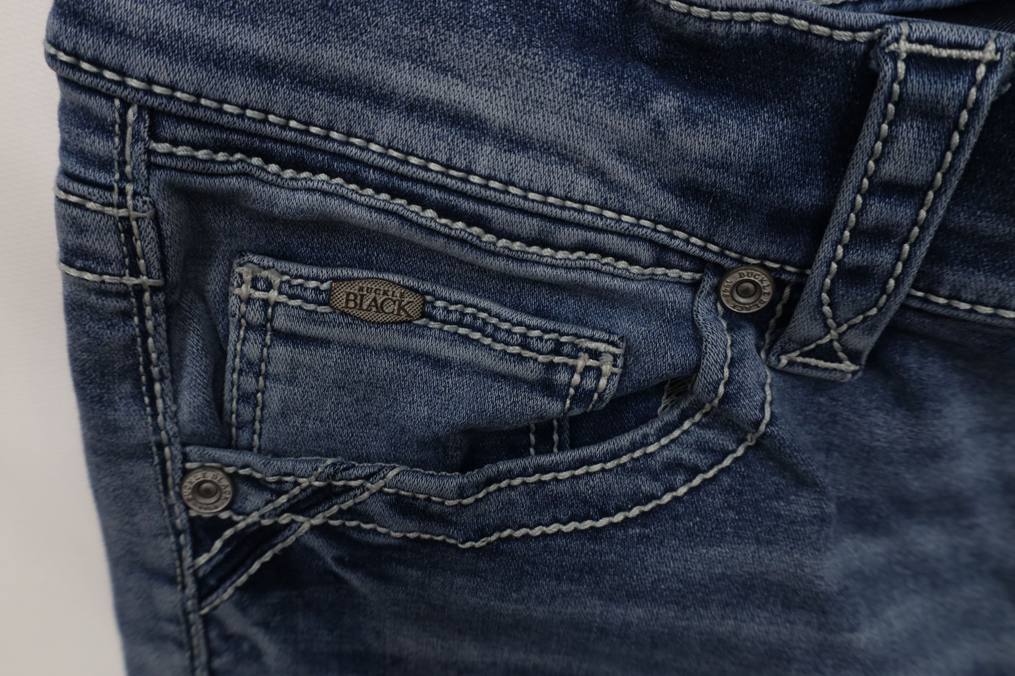 Vintage Buckle BKE Black Stitch Fit 11 Straight Leg Denim Jeans Size US 32 / EU 48 - 8 Thumbnail