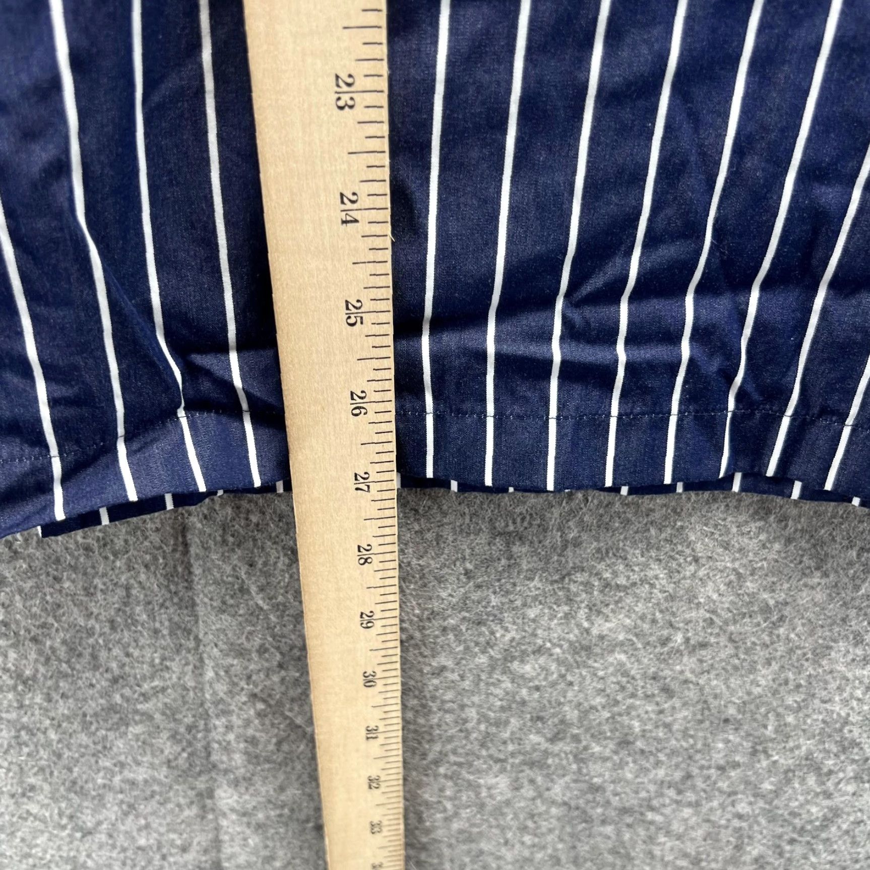 Ralph Lauren VINTAGE? No. Lauren Ralph Lauren Shirt Women Small Blue White Striped Long Sleeve Collared Pullover Casual Shirt Size S / US 4 / IT 40 - 6 Thumbnail