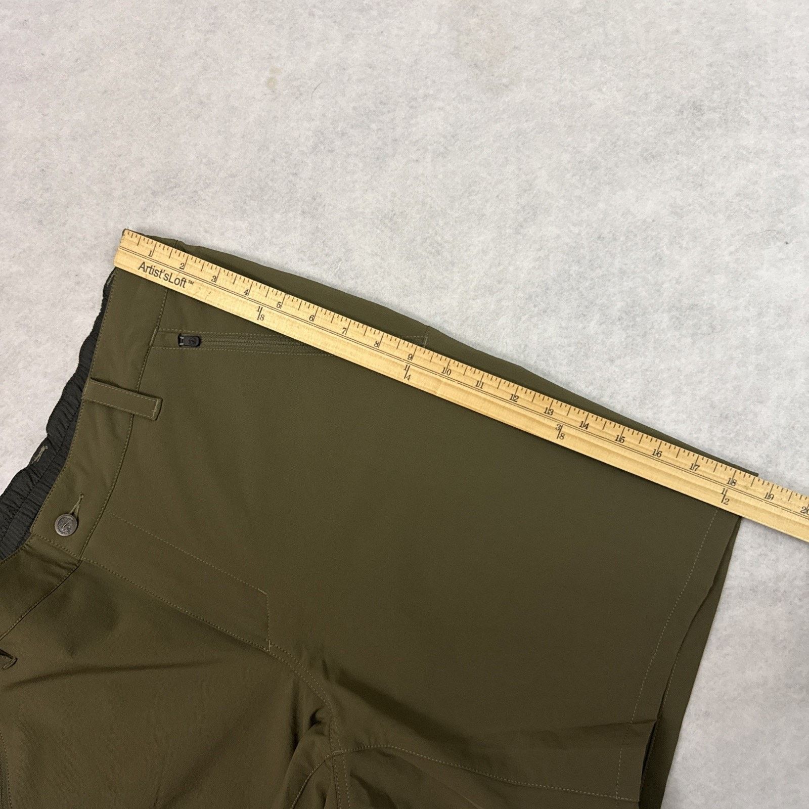 Fjallraven Fjallraven Mens 29 Abisko Trail Stretch Shorts Laurel Green Size US 29 - 7 Thumbnail