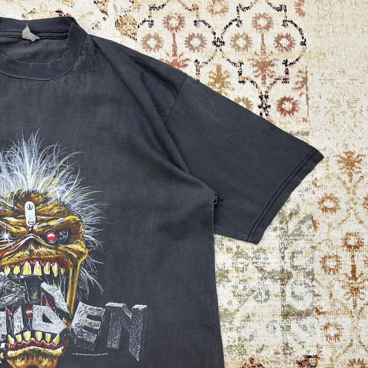 Vintage Vintage Iron Maiden T-shirts 1988 Holding Limited Band Size US L / EU 52-54 / 3 - 5 Thumbnail