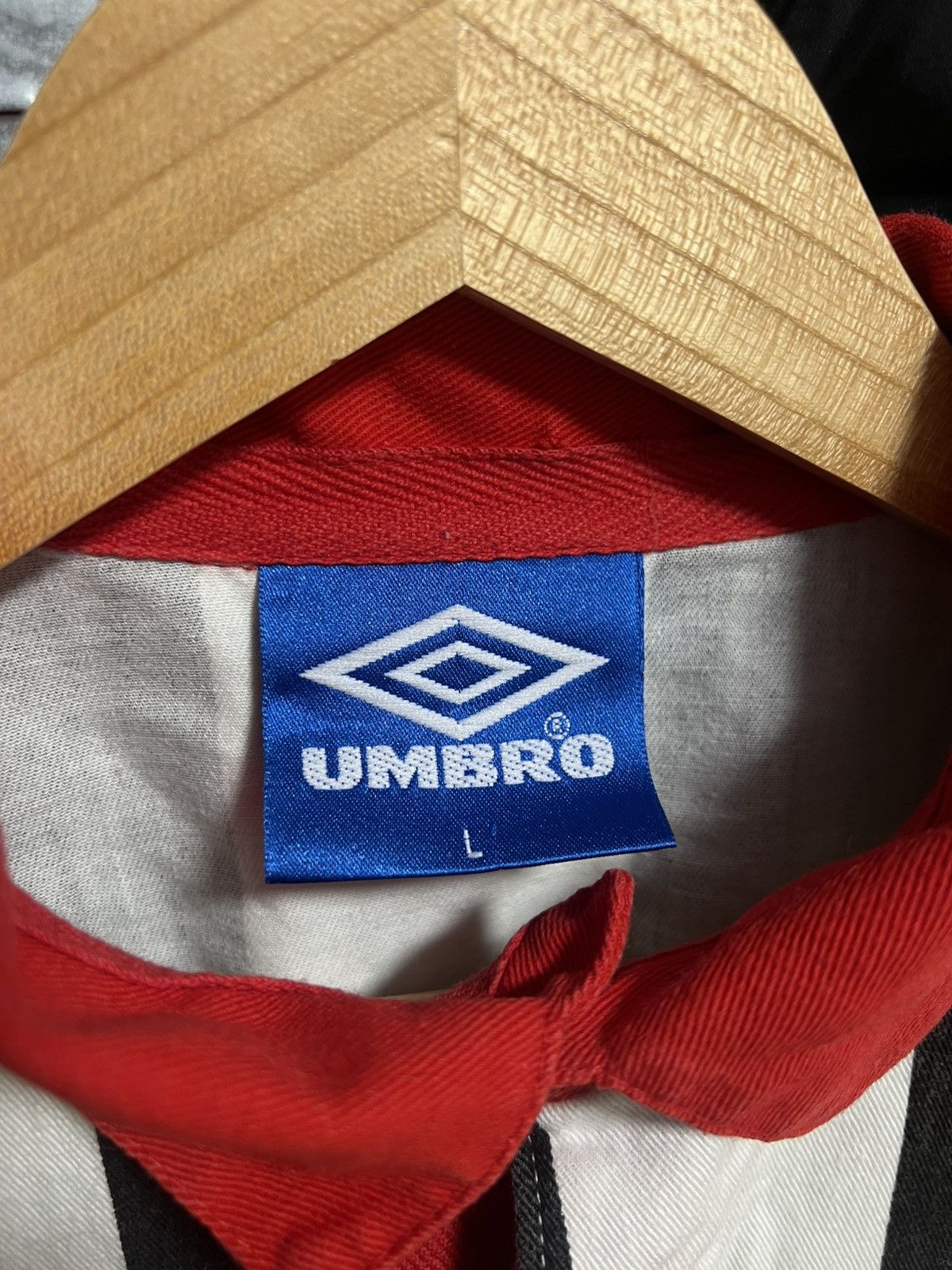 Umbro Vtg Long Sleeve Umbro Rugby New Zealand Shirt Jersey Size L Size US L / EU 52-54 / 3 - 5 Thumbnail