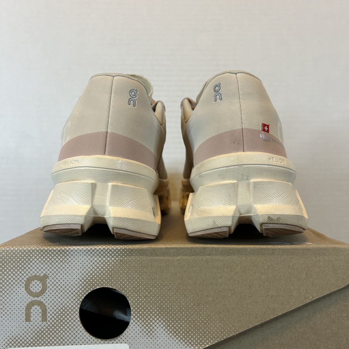 On On Running Cloudmonster Moon Fawn Women’s 9 Size US 9 / IT 39 - 3 Thumbnail