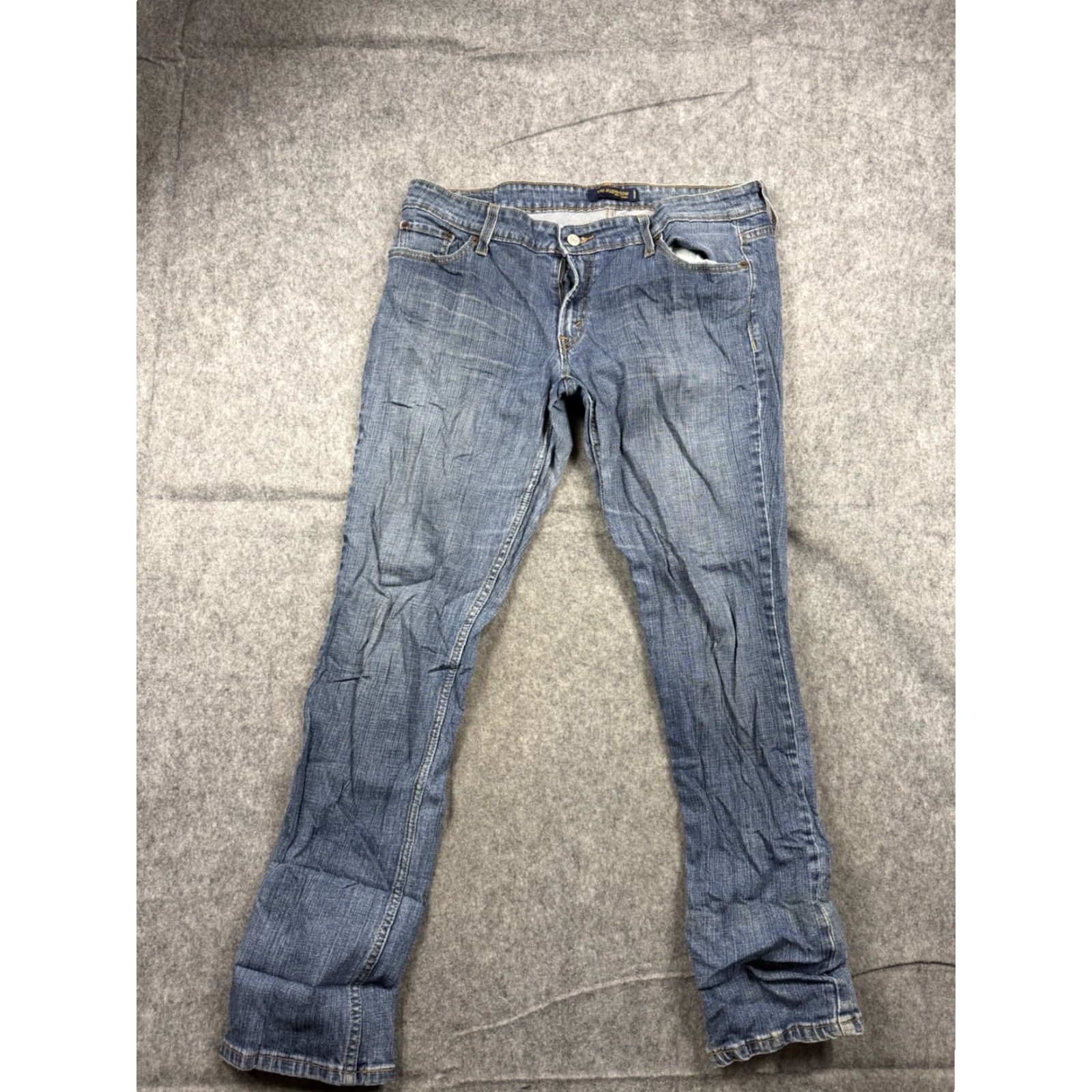 Levi's Levi's 524 Jeans Women's Regular Medium Wash Blue 15 M 33in Inseam Stretch 5-Pocket Denim Straight Size 36" / US 14 / IT 50 - 2 Thumbnail