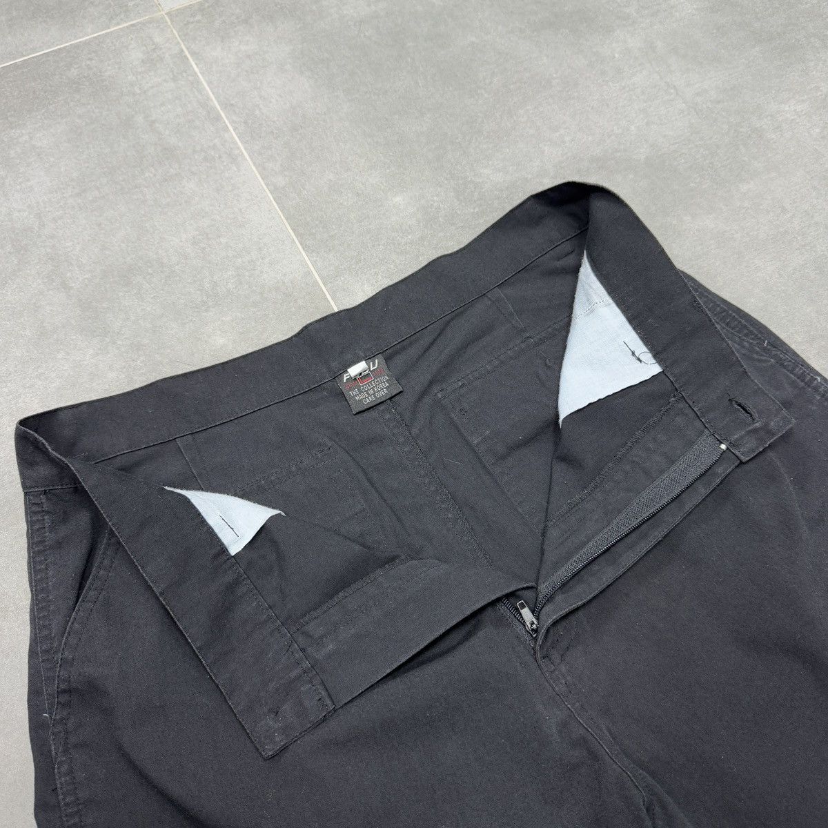 Fubu × Vintage Vintage Fubu Cargo Shorts Size L Size US 32 / EU 48 - 8 Thumbnail