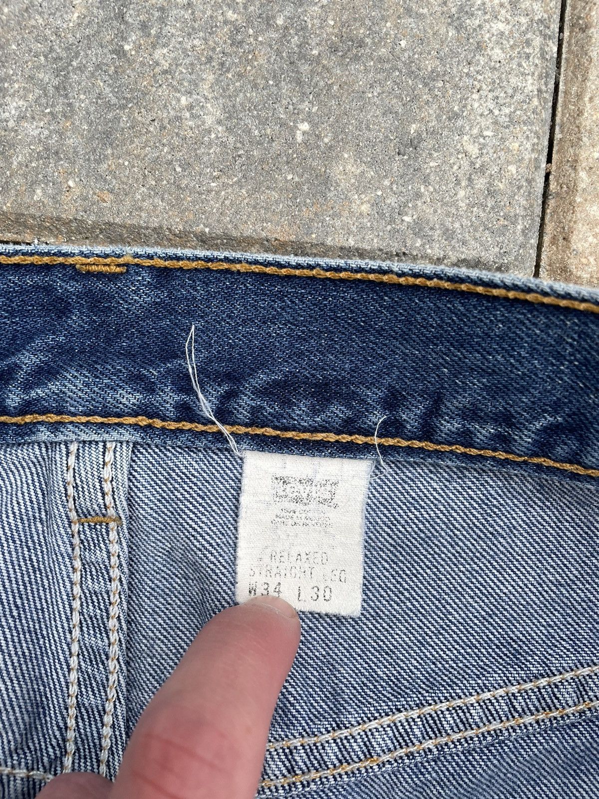 Levi's × Vintage 90s Levi's 550 dark wash baggy denim worn 34x30 Size US 34 / EU 50 - 3 Thumbnail
