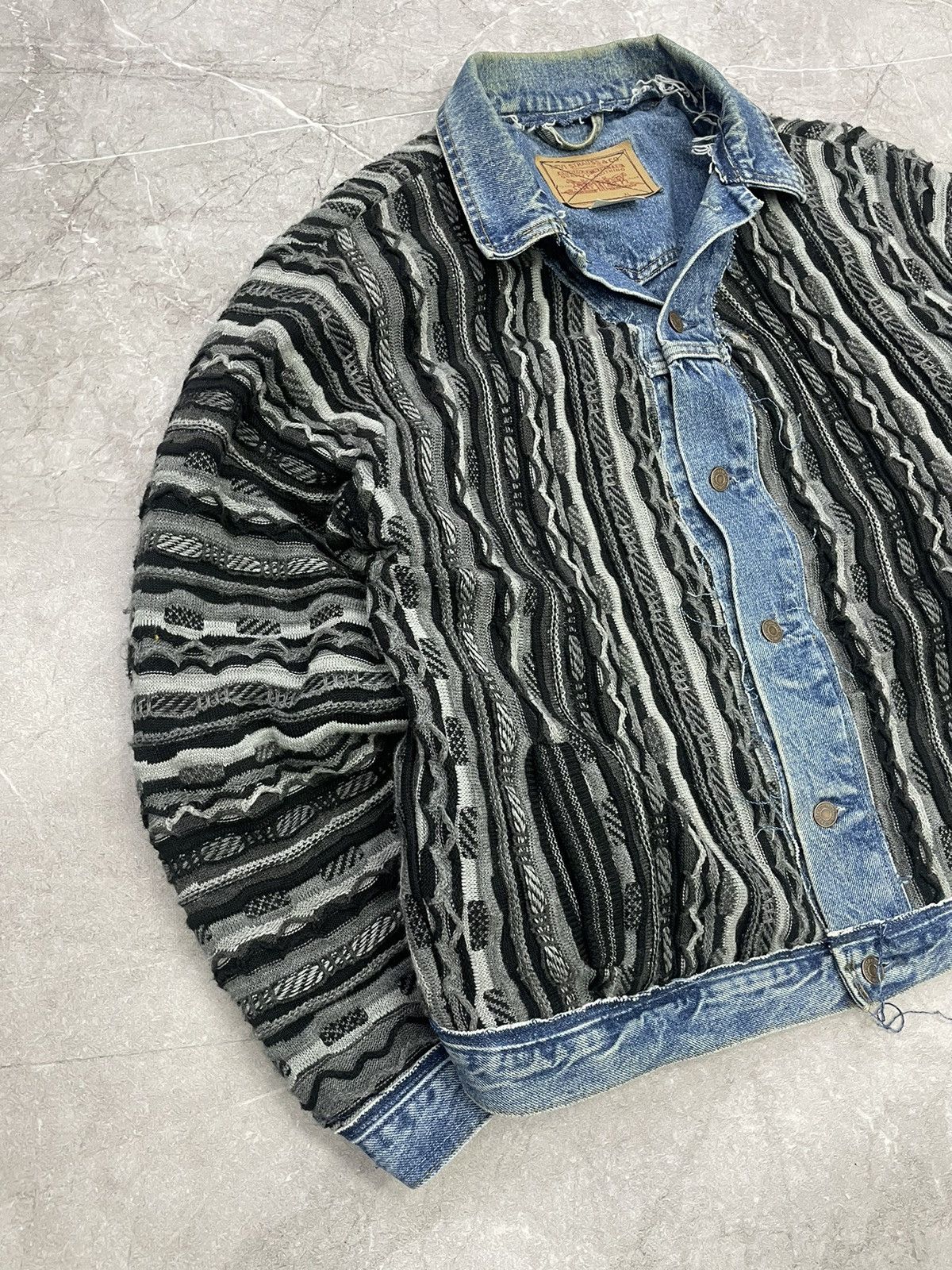 Coogi × Levi's REWORKED REVERSIBLE COOGI SWEATER X LEVIS JACKET Size US XL / EU 56 / 4 - 2 Thumbnail