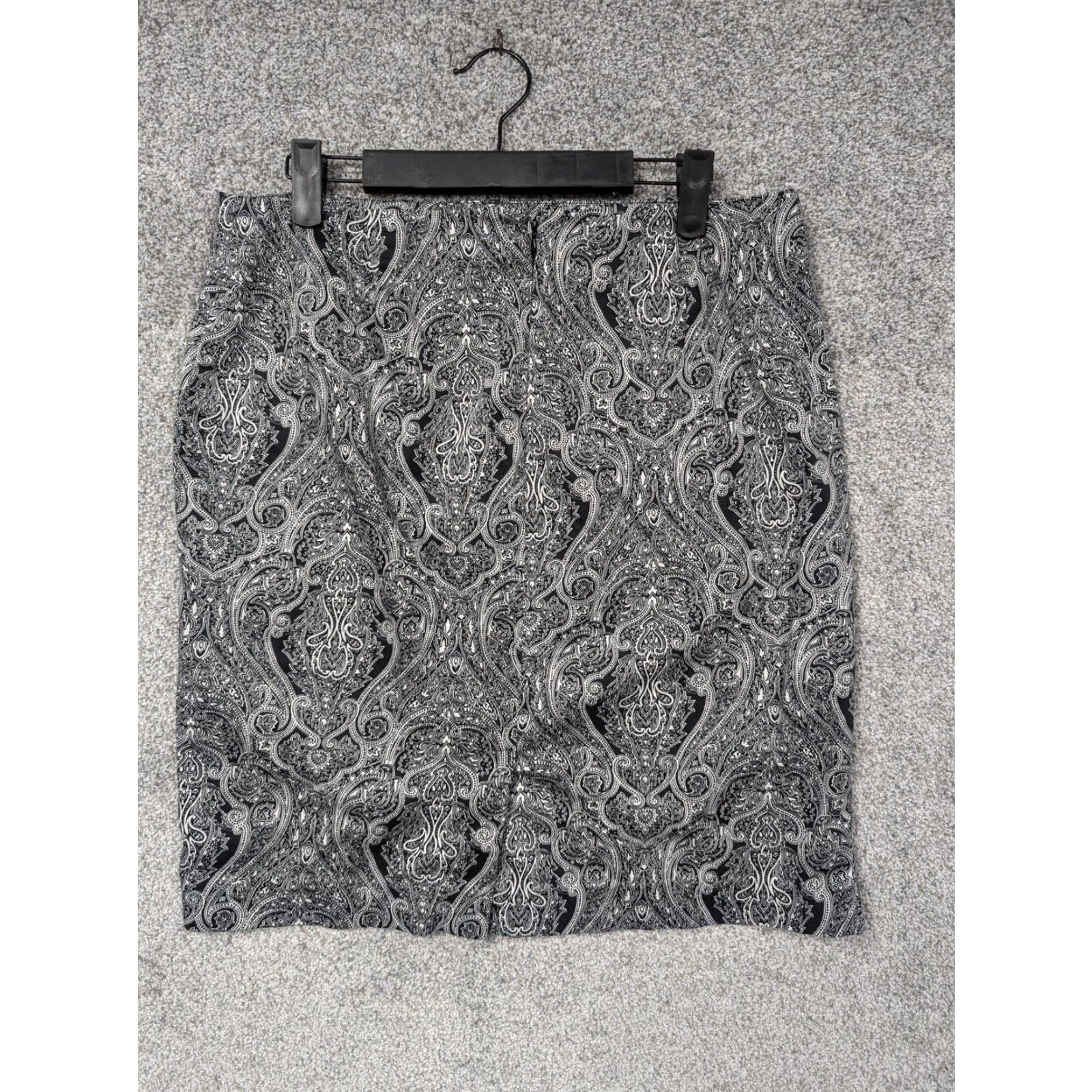 Talbots Talbots Petites Skirt 10P Womens Knee Length Black Paisley Stretch Office Workwear Vintage: No Size 32" / US 10 / IT 46 - 4 Thumbnail