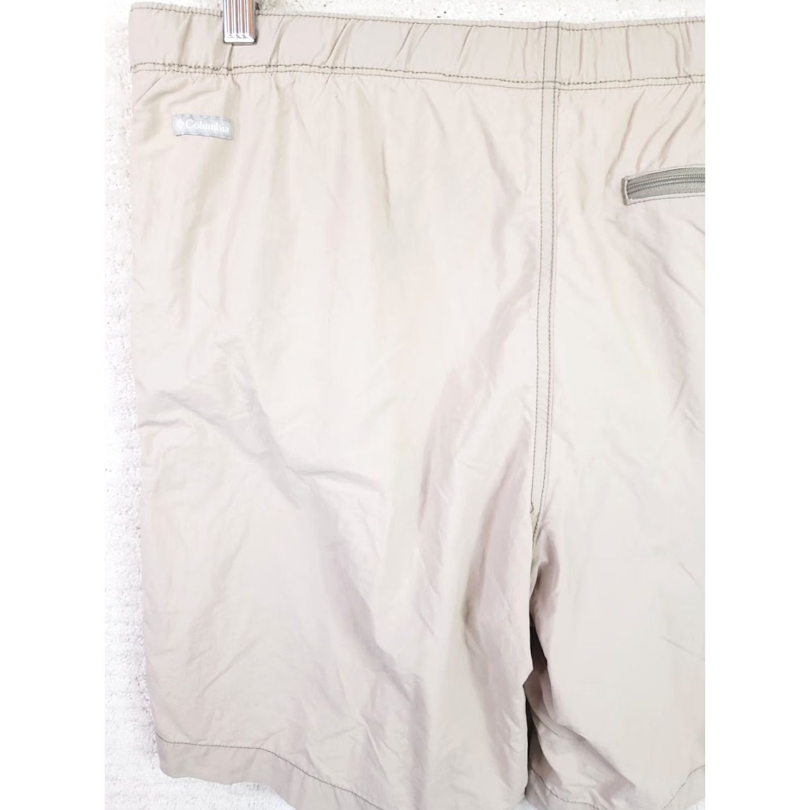 Vintage Columbia Shorts Mens M Medium Beige Belted Cargo Pocket Nylon Outdoor Casual Travel Event 60s Mens Size US 31 - 7 Thumbnail
