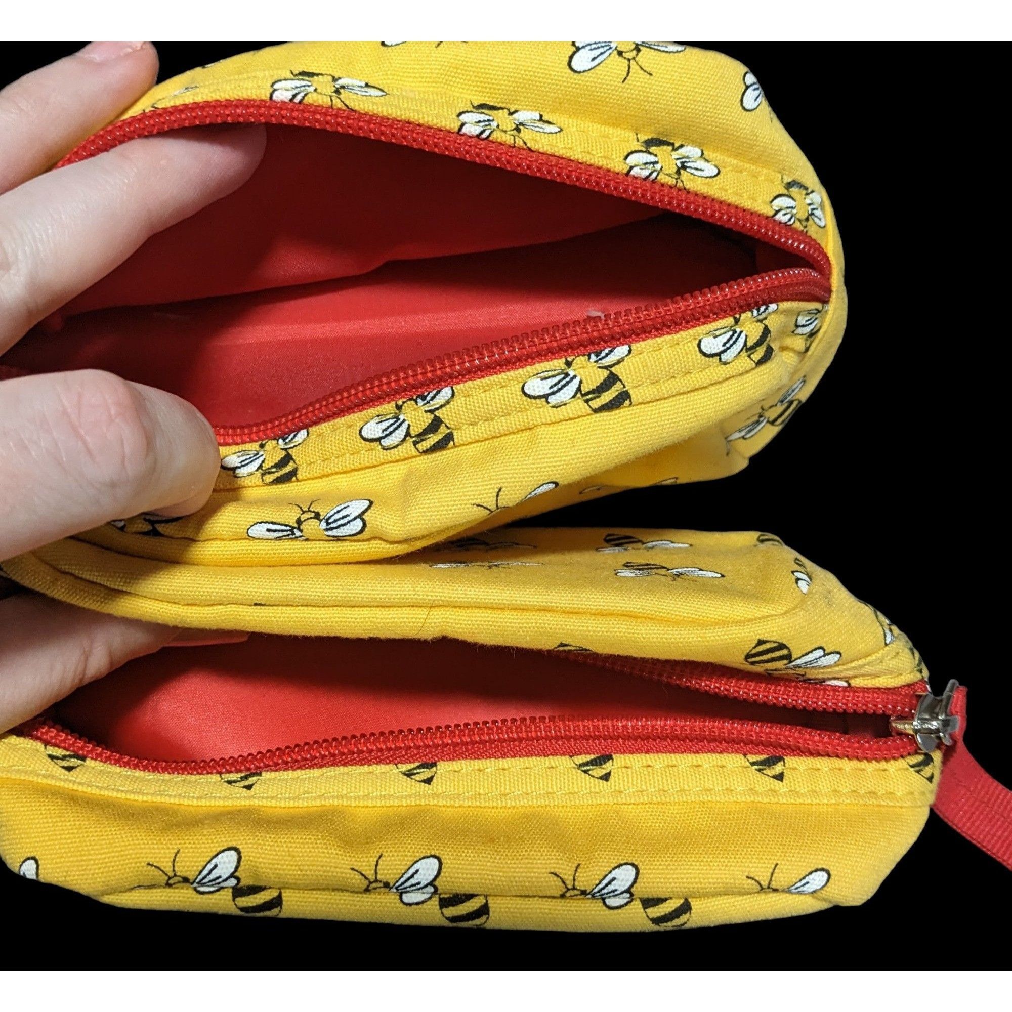 Other Yellow Bee Wristlet (2) Size ONE SIZE - 4 Thumbnail
