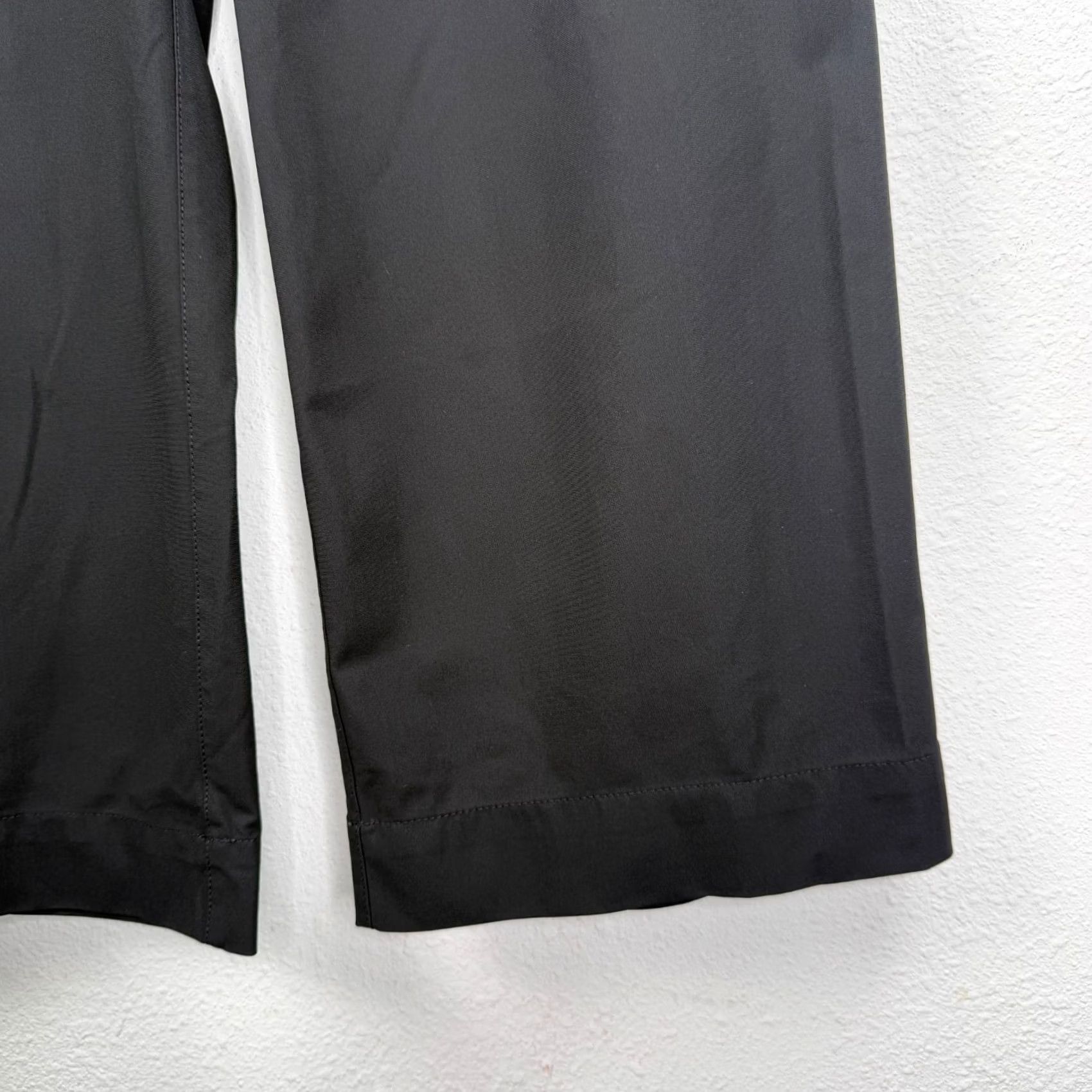 Lululemon Lululemon Pants 33 Black City Sleek 5 Pocket Wide Leg Utlitech 33x25 READ Pants Men Regular Wide-Leg Black 33"} Size US 33 - 6 Thumbnail