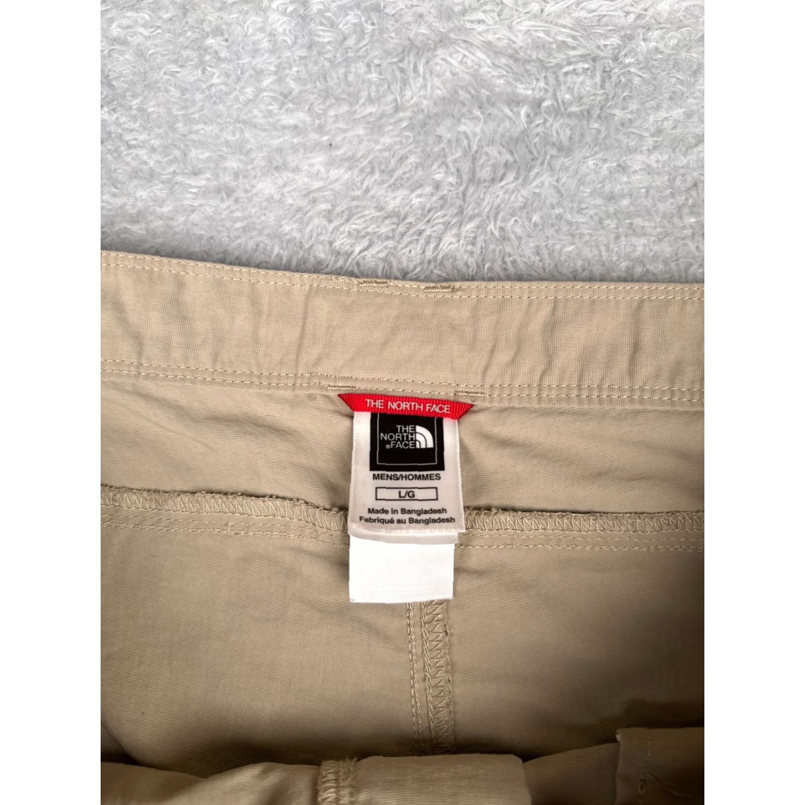 The North Face The North Face Shorts Men Large Beige Cargo 100% Nylon Hiking Hike Camping 36x9 Regular Cargo Pocket Drawstring Size US 33 - 7 Thumbnail