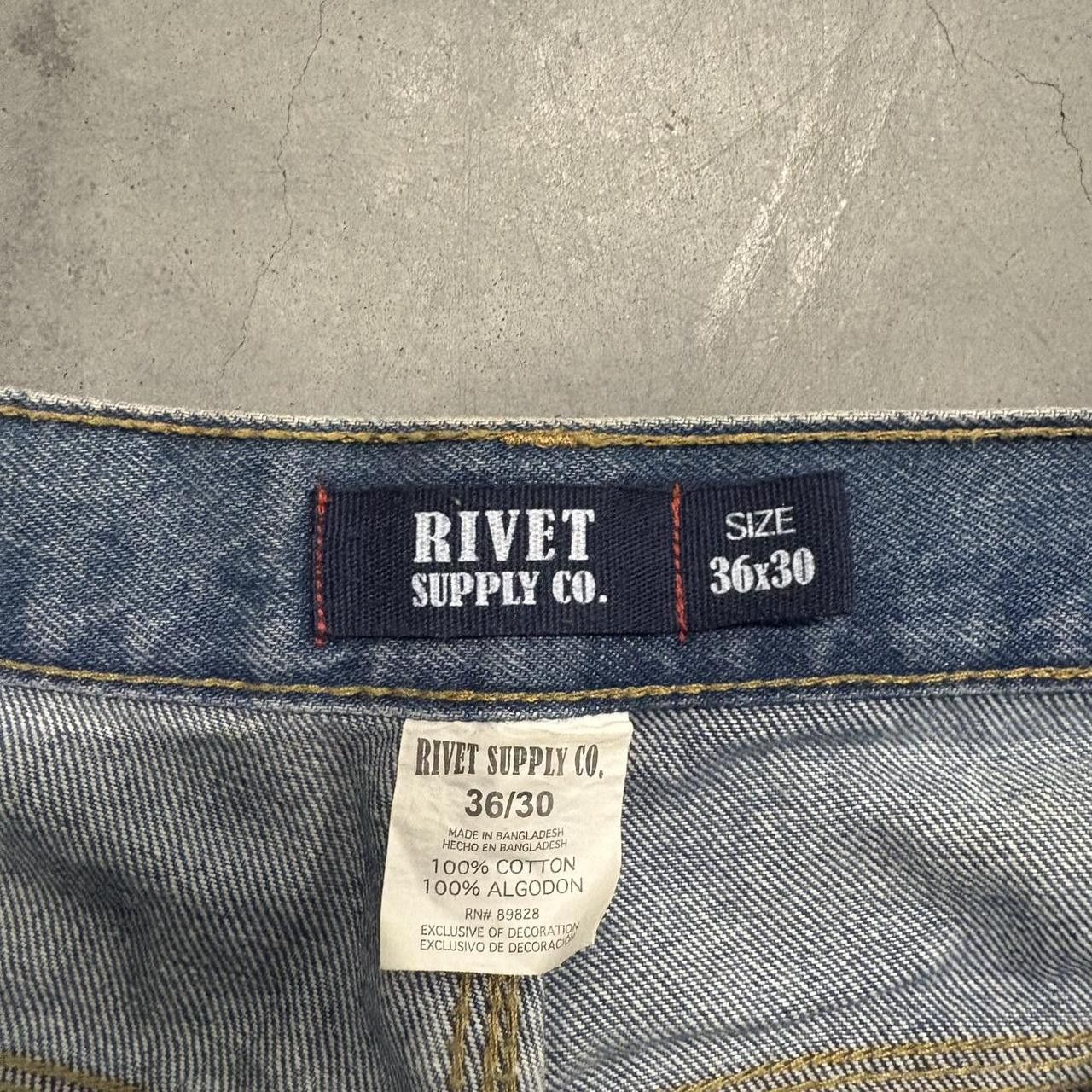 Japanese Brand × Vintage Crazy Vintage Y2K/2000s Baggy Rivet Supply Co. Medium Wash Denim Jeans! Size US 36 / EU 52 - 8 Thumbnail
