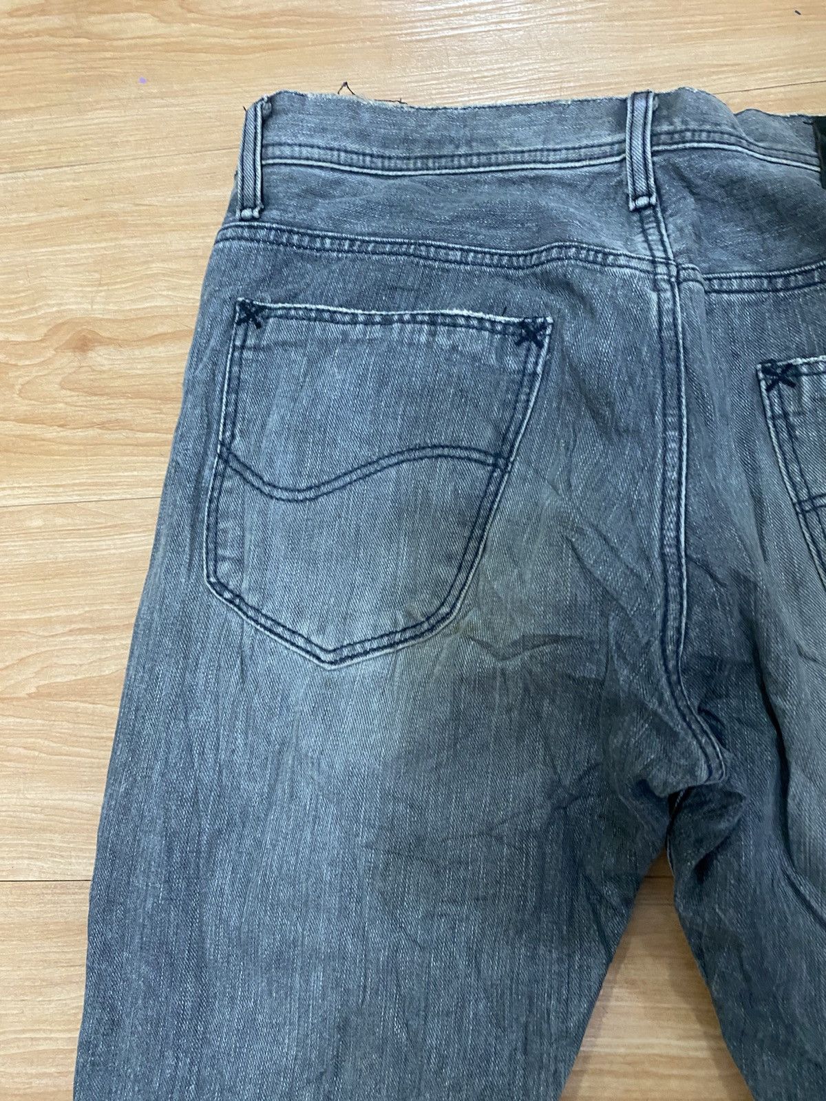 Lee × Vintage Vintage lee rider black faded distressed denim Size US 33 - 12 Thumbnail