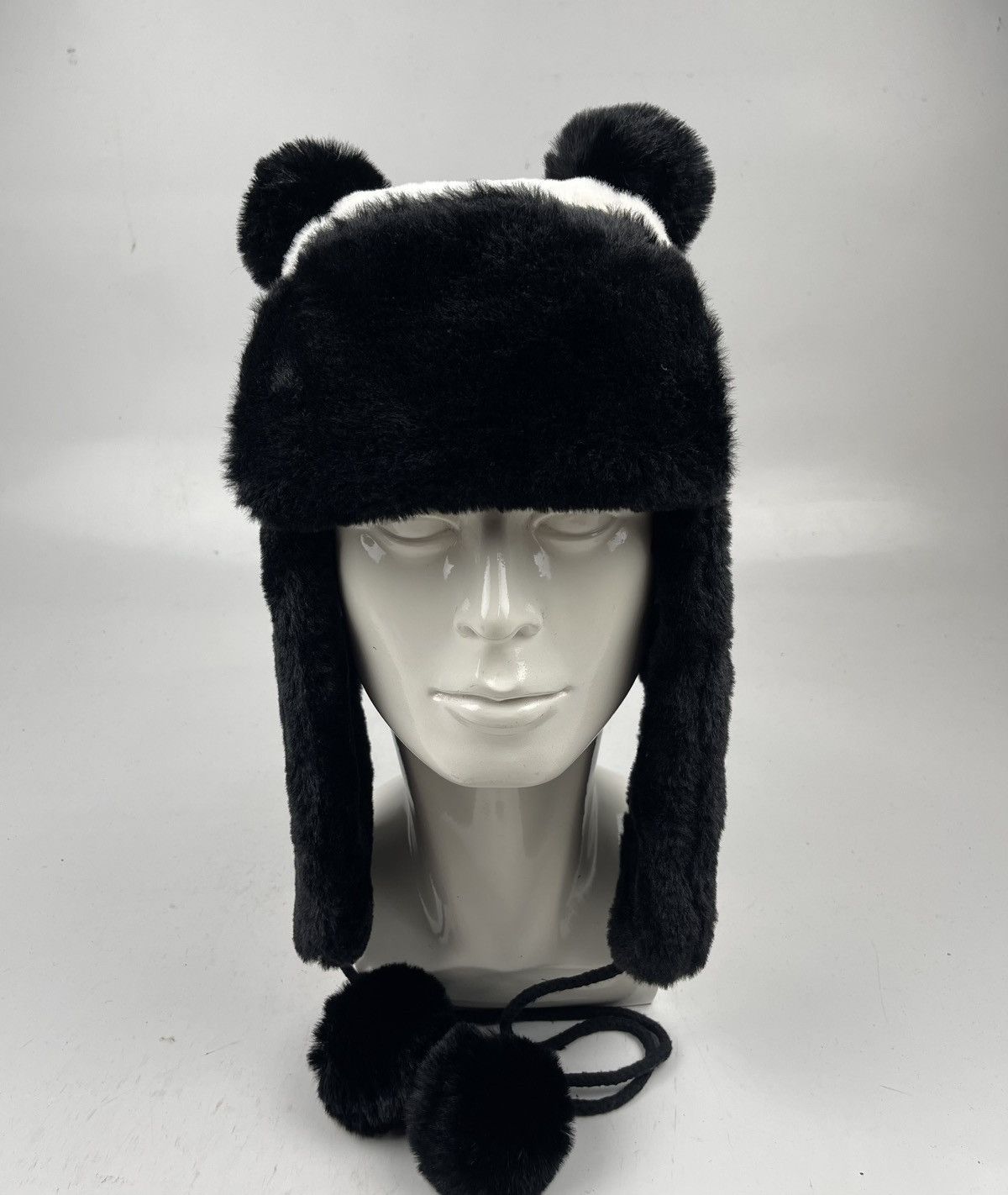 Japanese Brand very rare panda winter hat beanie hat tc35 Size ONE SIZE - 2 Thumbnail