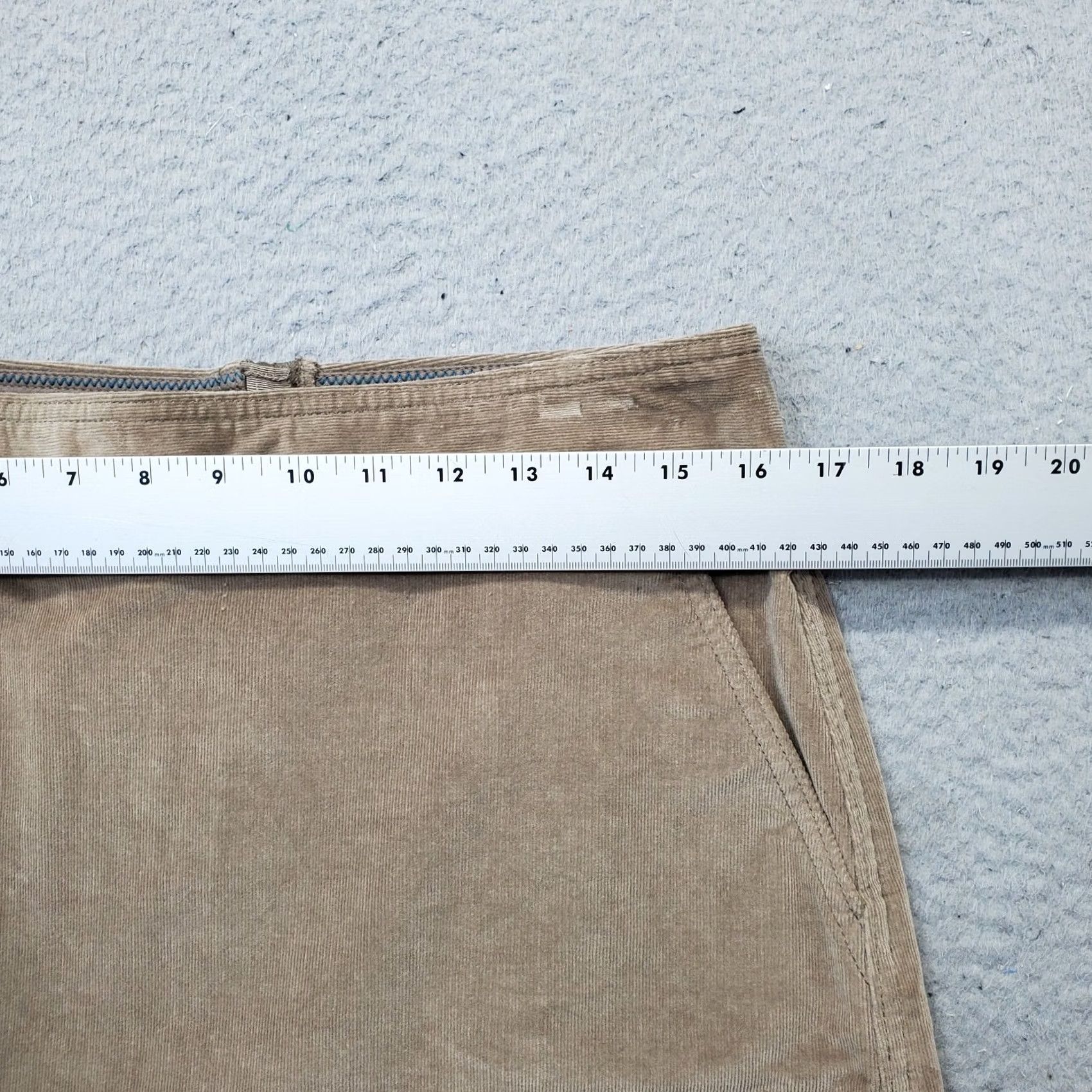 Banana Republic Banana Republic Skirt Womens 8 Corduroy Brown Stretch Pockets Pleated Back Mini Short Casual Vintage: No Size 30" / US 8 / IT 44 - 4 Thumbnail