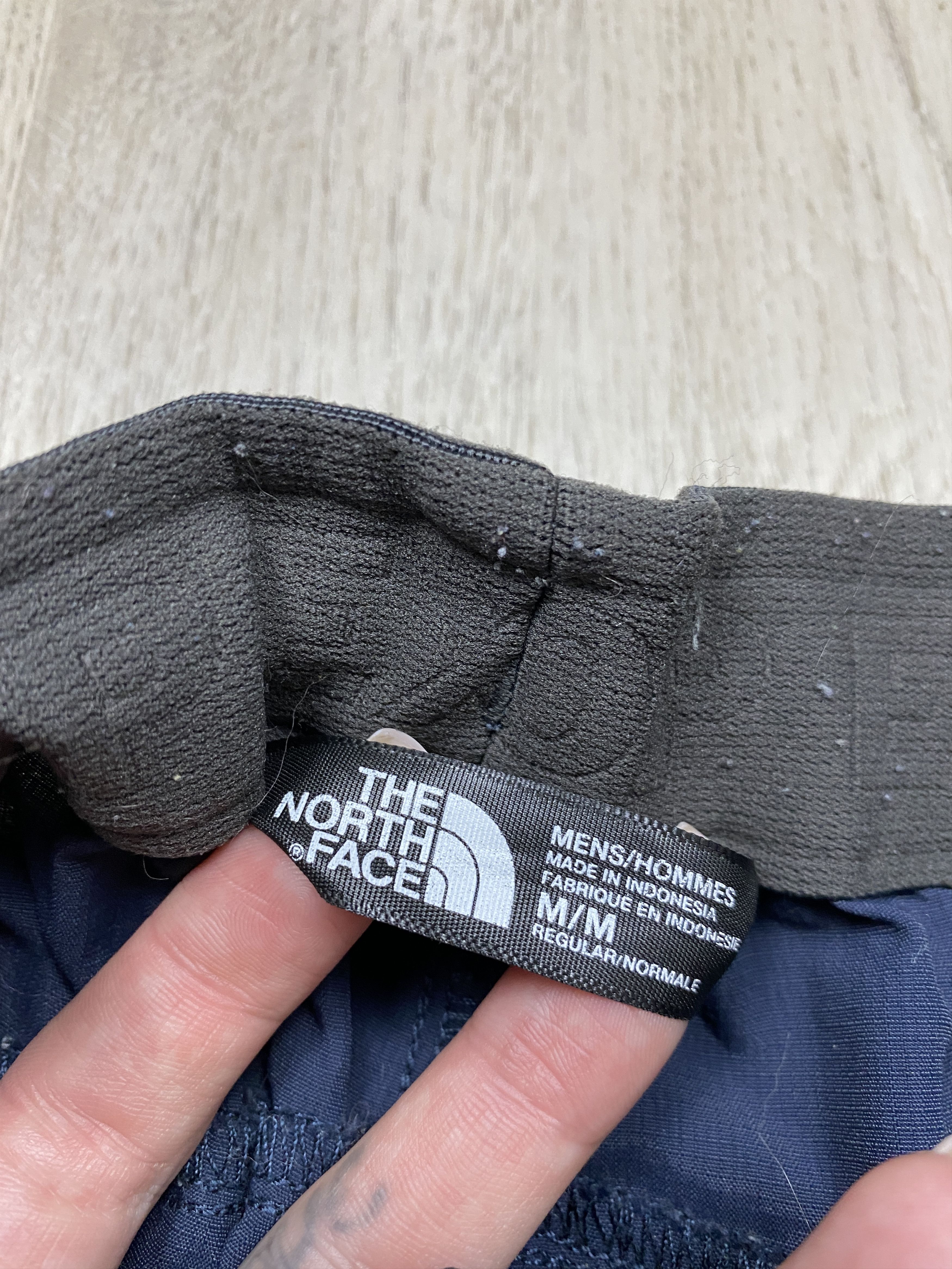 The North Face The North Face Vintage Mens Cargo Outdoor Shorts TNF Size US 32 / EU 48 - 4 Thumbnail