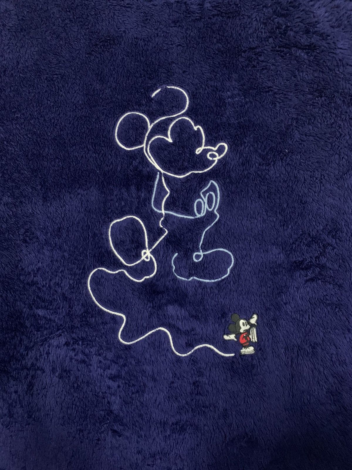 Mickey Mouse Vintage Y2K Uniqlo x Disney Mickey Mouse Embroidered Fleece Size US L / EU 52-54 / 3 - 4 Thumbnail