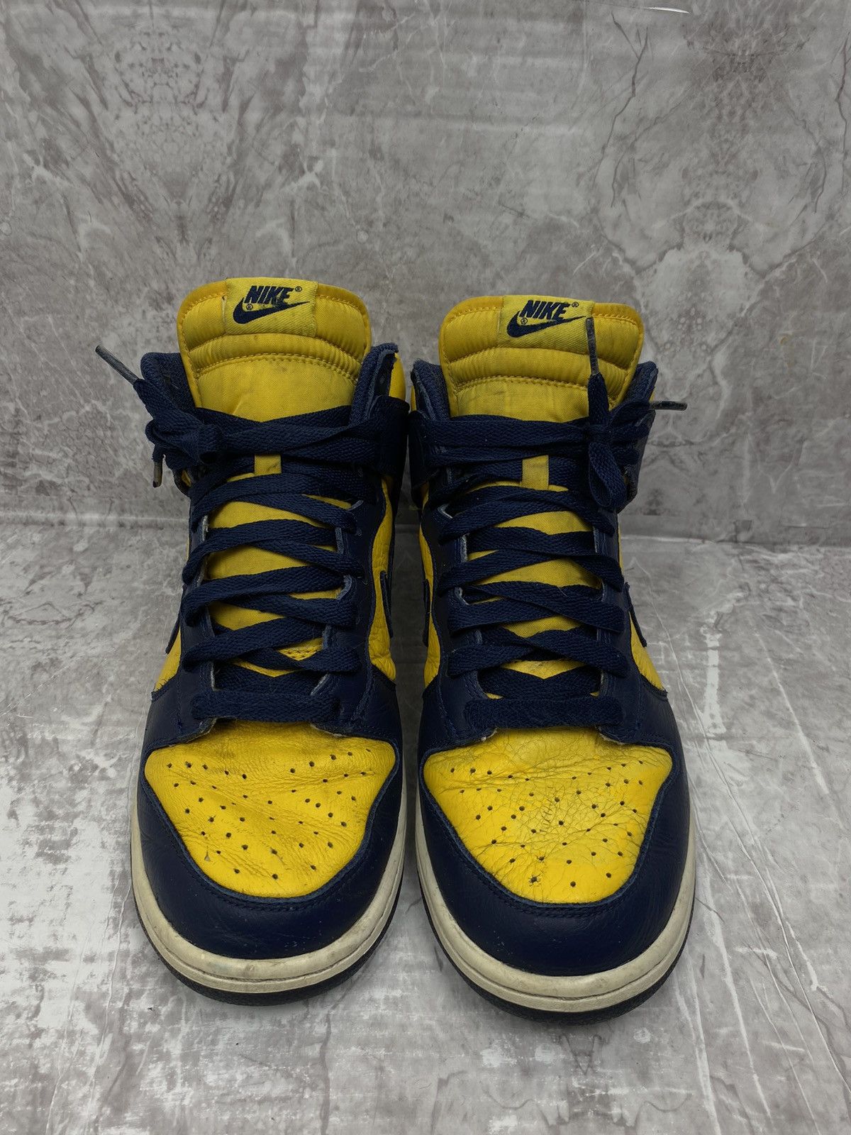 Nike Nike Dunk High Michigan 2016 Size US 9 / EU 42 - 2 Thumbnail