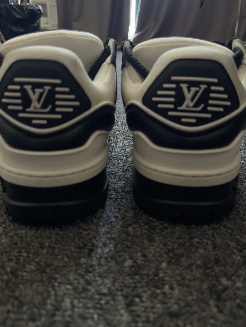 Louis Vuitton Louis Vuitton Trainer Maxi Small Fat Ding Low Top Board Sh Size US 7.5 / EU 40-41 - 4 Thumbnail