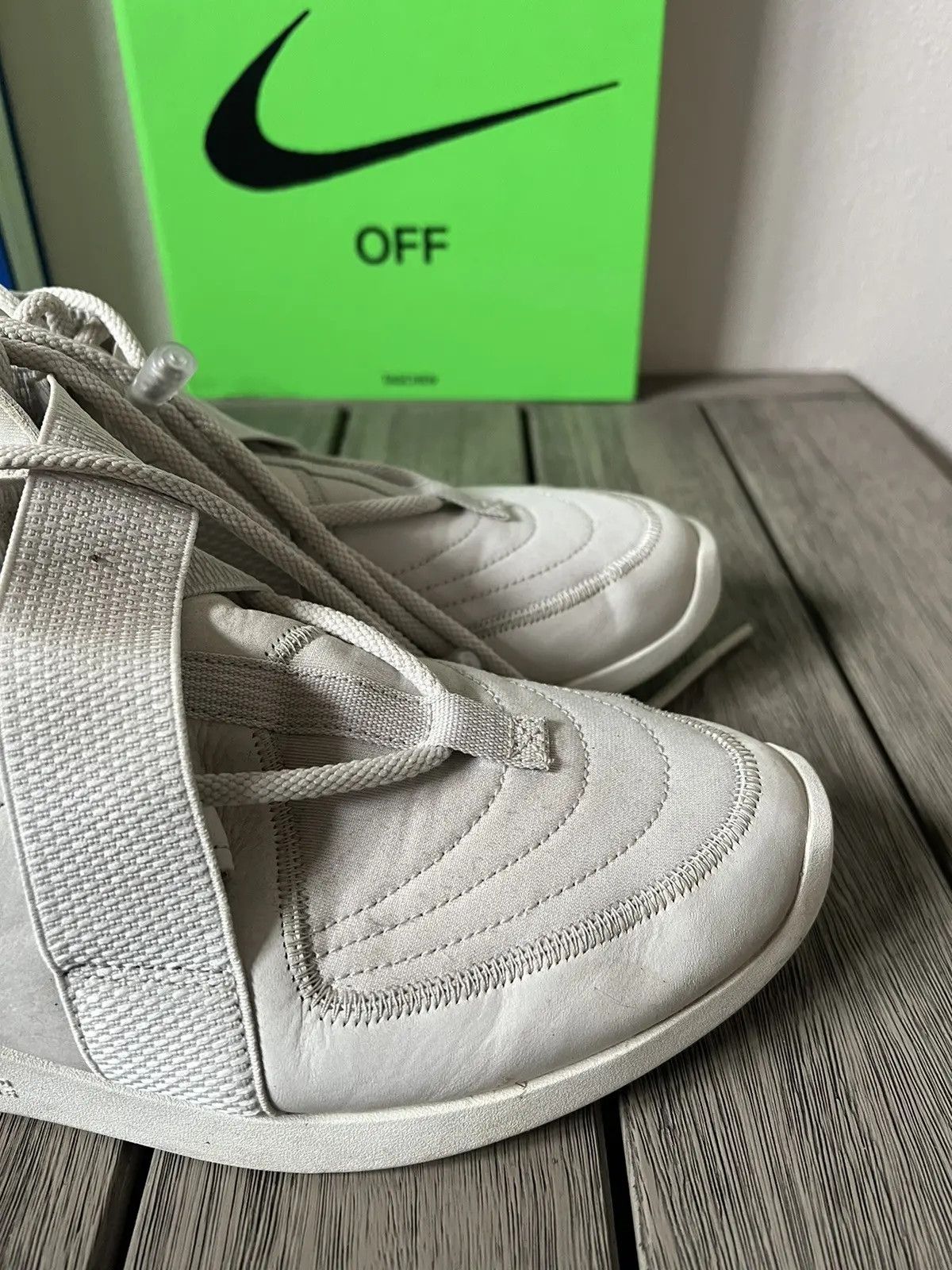 Fear of God × Nike Fear of God Nike Air Raid Light Bone Size US 13 / EU 46 - 9 Thumbnail