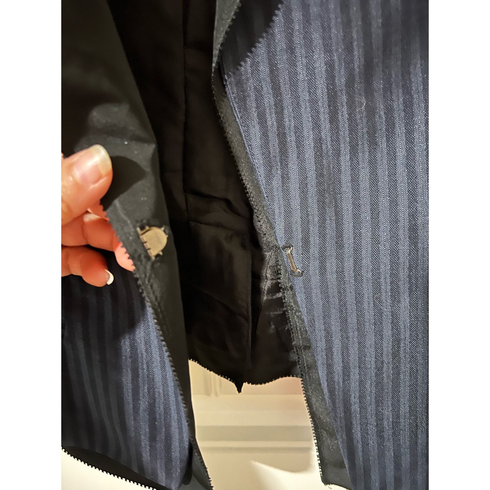 DKNY DKNY Donna Karan New York Striped Trim Short Jacket Blazer Size XS / US 0-2 / IT 36-38 - 12 Thumbnail