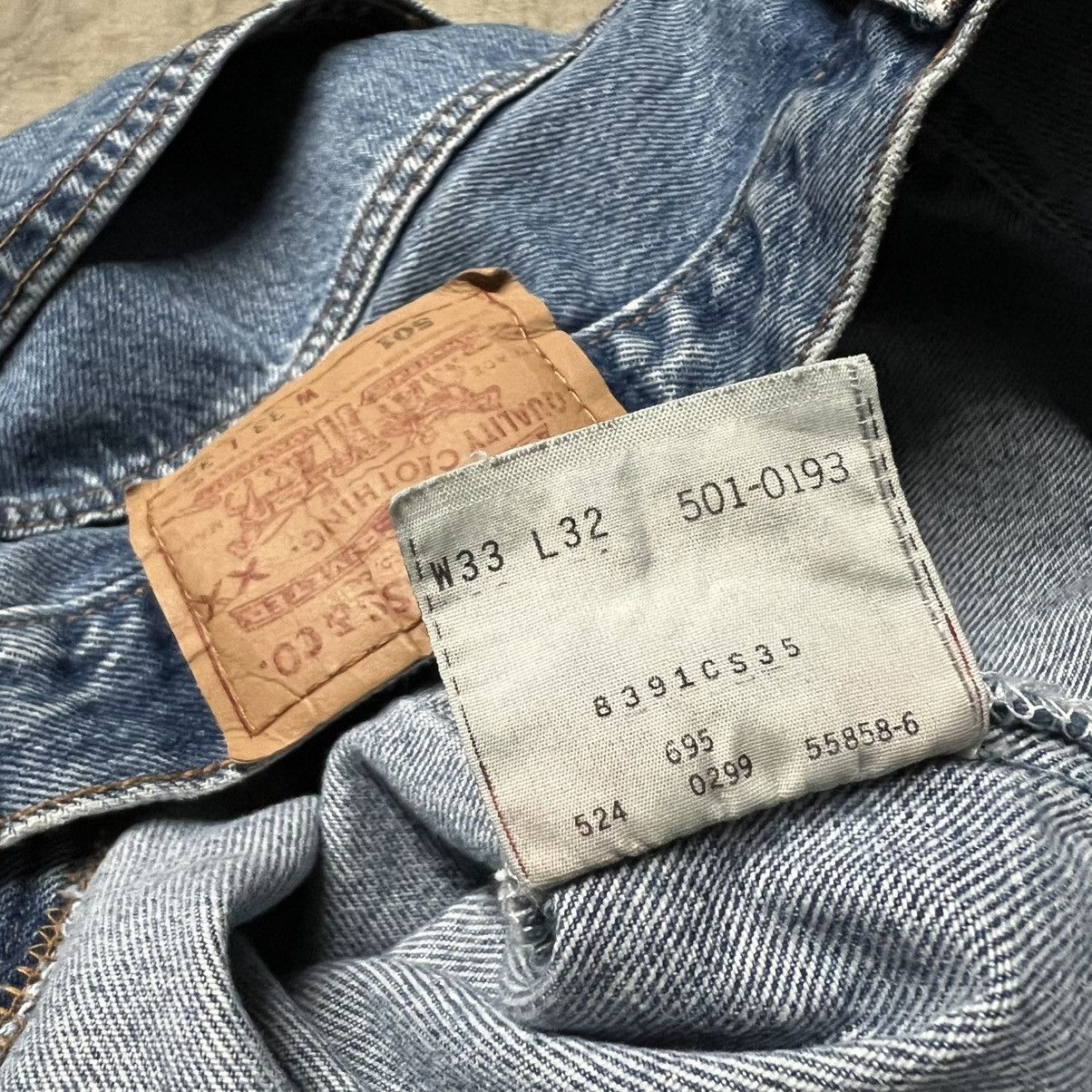 Levi's × Vintage Vintage 90’s Levi’s 501 🇺🇸 Straight-Leg Denim Jeans Size US 33 - 9 Thumbnail