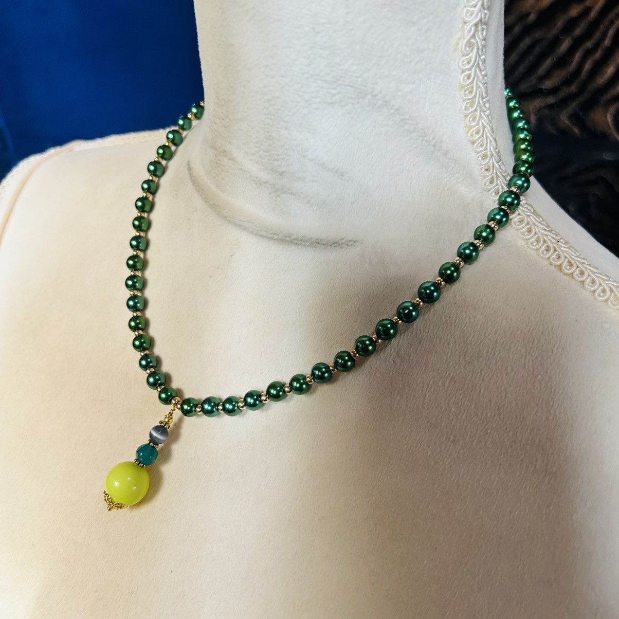 Handmade Handcrafted elegant emerald Czech glass pearl necklace Size ONE SIZE - 3 Thumbnail