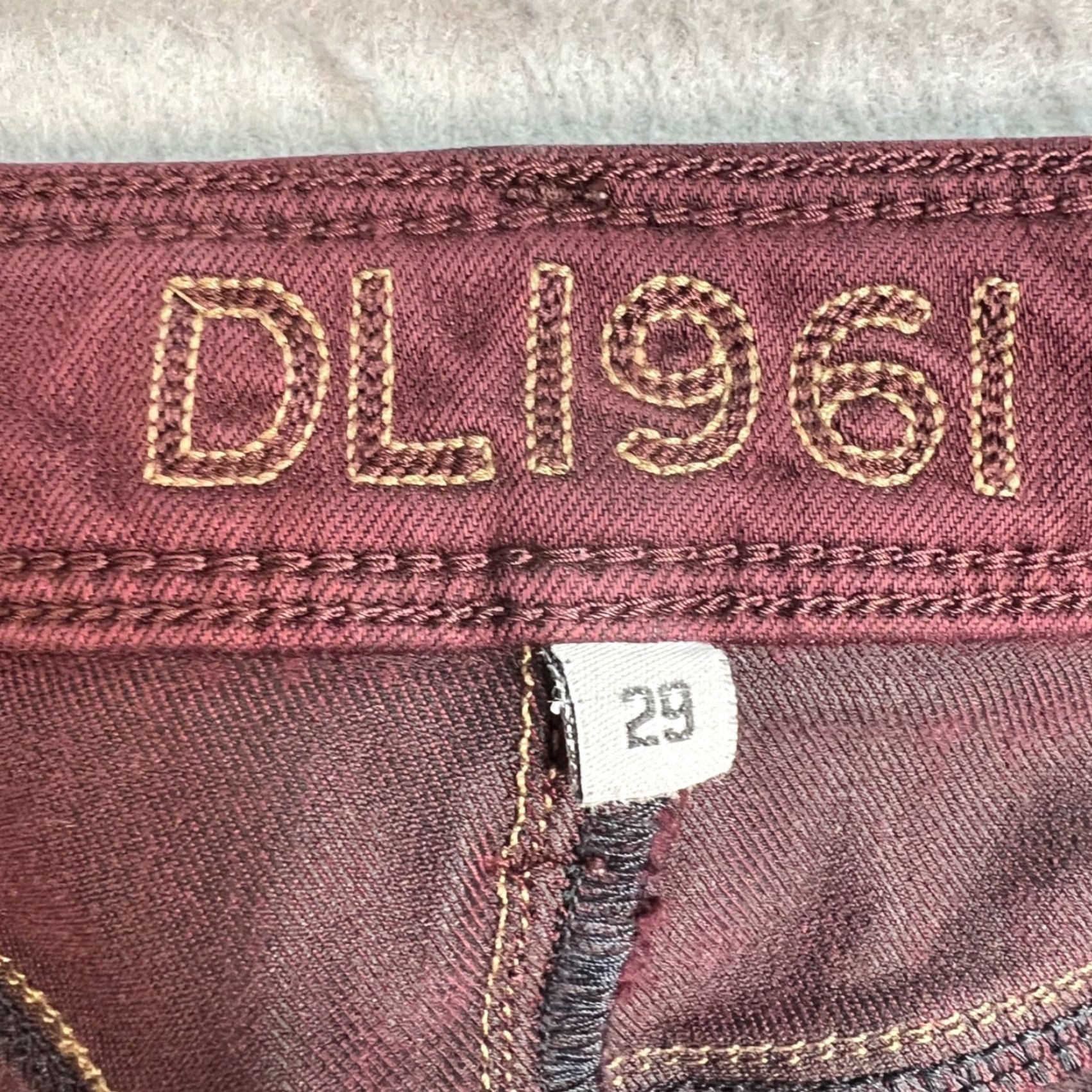 DL1961 DL1961 Womens Jeans Burgundy Stretch Skinny Fit 29 Adult Womens 29 Denim Pants 5-Pocket Design Modern Classic Vintage No Size 29" - 3 Thumbnail
