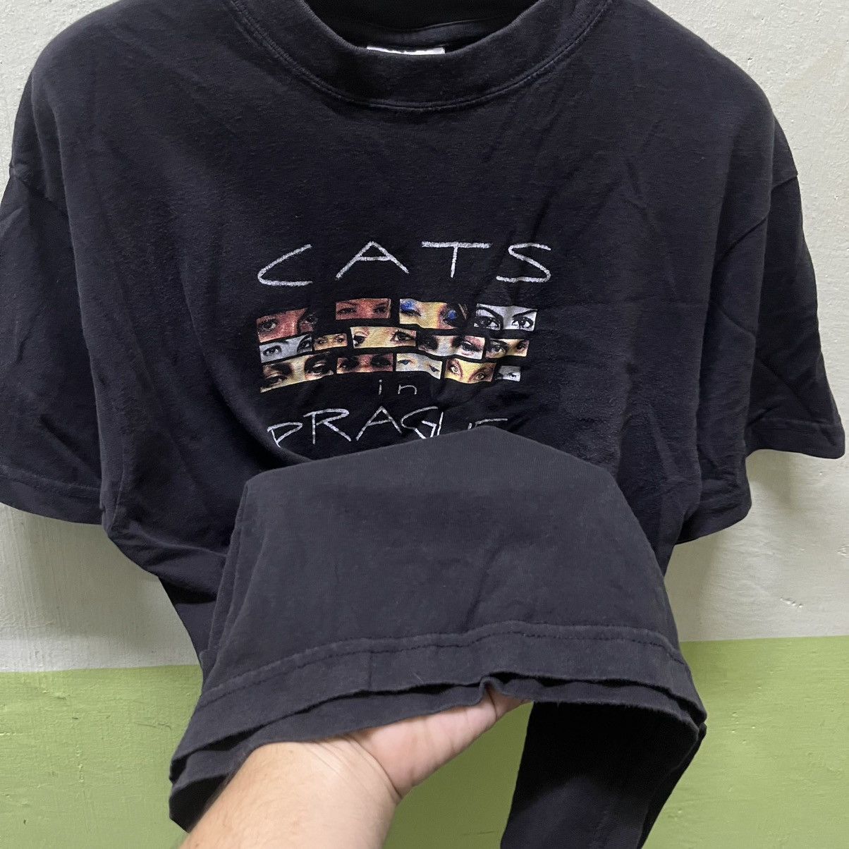 Band Tees Rare Vintage Cats in Prague by Andrew Lloyd Webber Band Tees Size US S / EU 44-46 / 1 - 3 Thumbnail