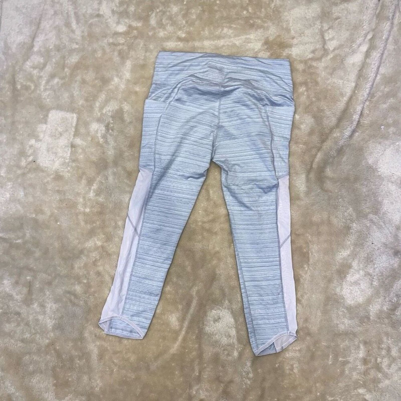 Athleta Athleta Cropped Gray and Mesh Leggings | Sz L Size 34" / US 12 / IT 48 - 4 Thumbnail