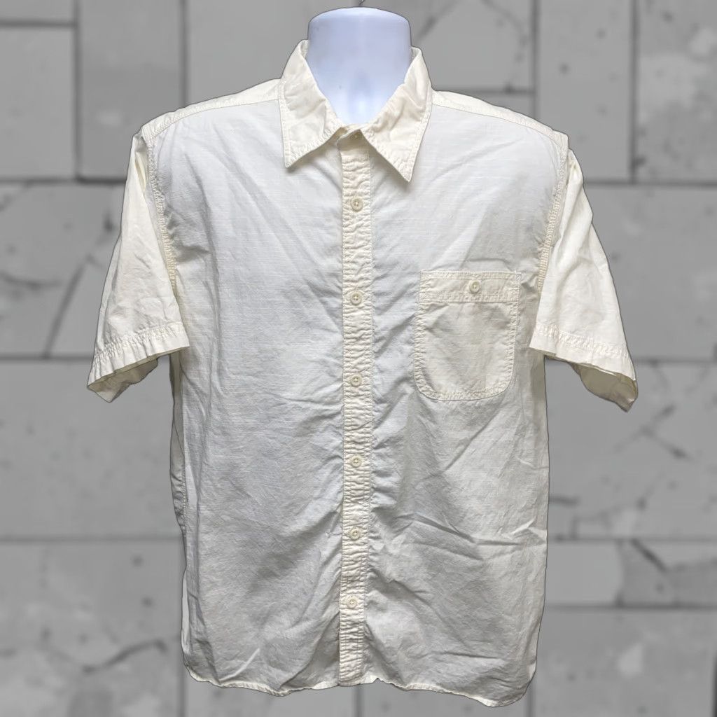 Mountain Khakis Mountain Khakis Shirt Men L Beige Short Sleeve Button-Front Collared 100% Cotton Regular Fit Size US L / EU 52-54 / 3 - 1 Thumbnail