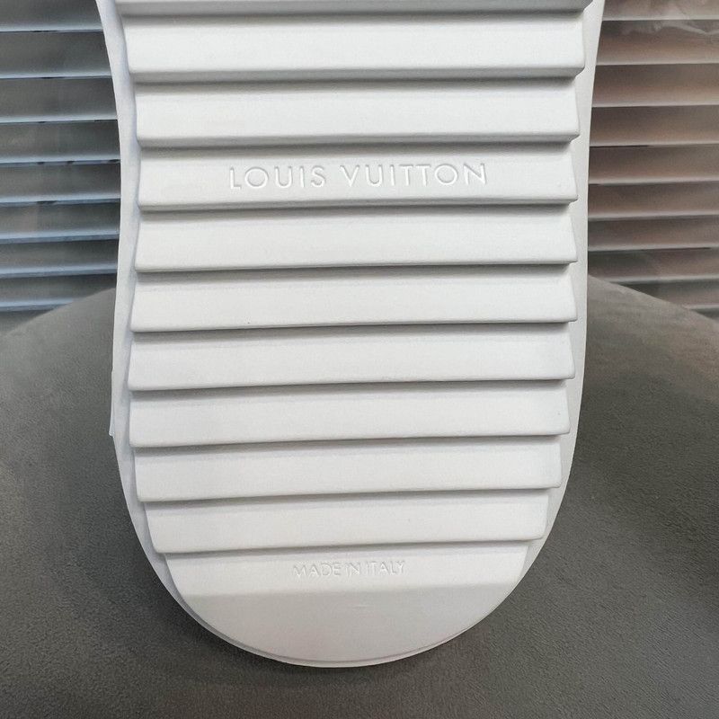 Louis Vuitton Louis Vuitton Time Out Low Top Sneakers for Women Size US 8 / IT 38 - 7 Thumbnail