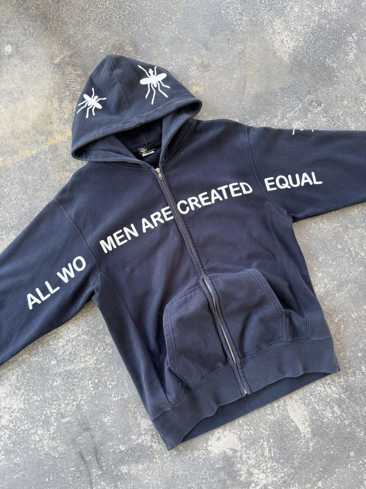 Futura × Japanese Brand OG Futura Laboratories “All wo men are created Equal” Size US L / EU 52-54 / 3 - 3 Thumbnail