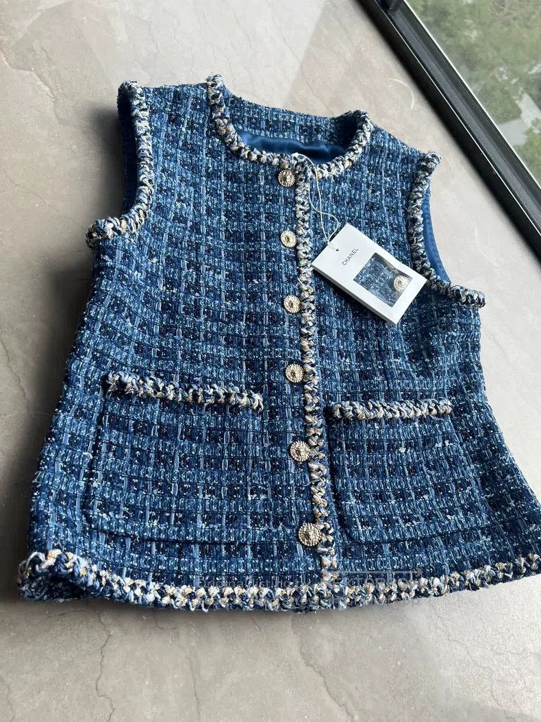 Chanel Chanel 25a vest Size XS / US 0-2 / IT 36-38 - 1 Thumbnail
