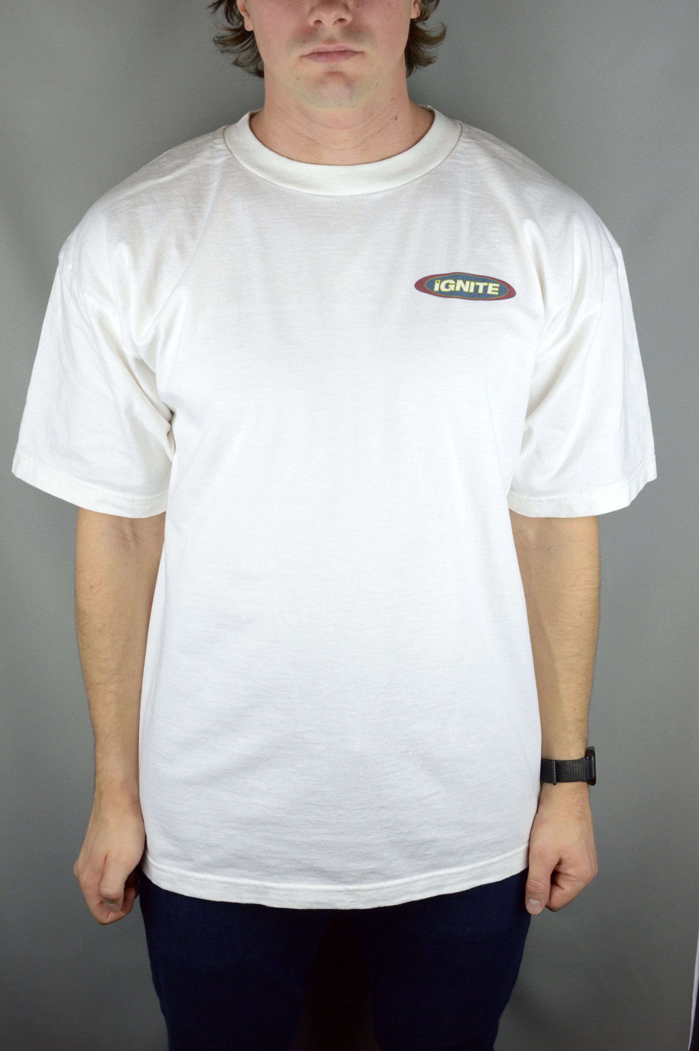 Vintage Vintage Ignite Huntington Beach 90s t shirt Size US XL / EU 56 / 4 - 1 Thumbnail