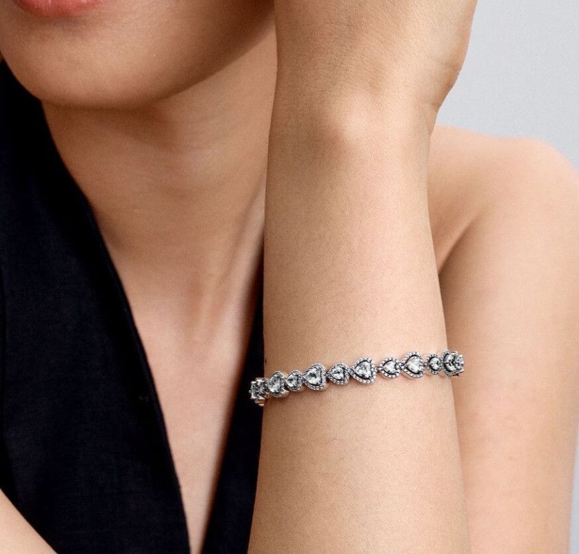 pandora PANDORA HALO HEARTS STERLING SILVER BRACELET SIZE 18 Size ONE SIZE - 8 Thumbnail