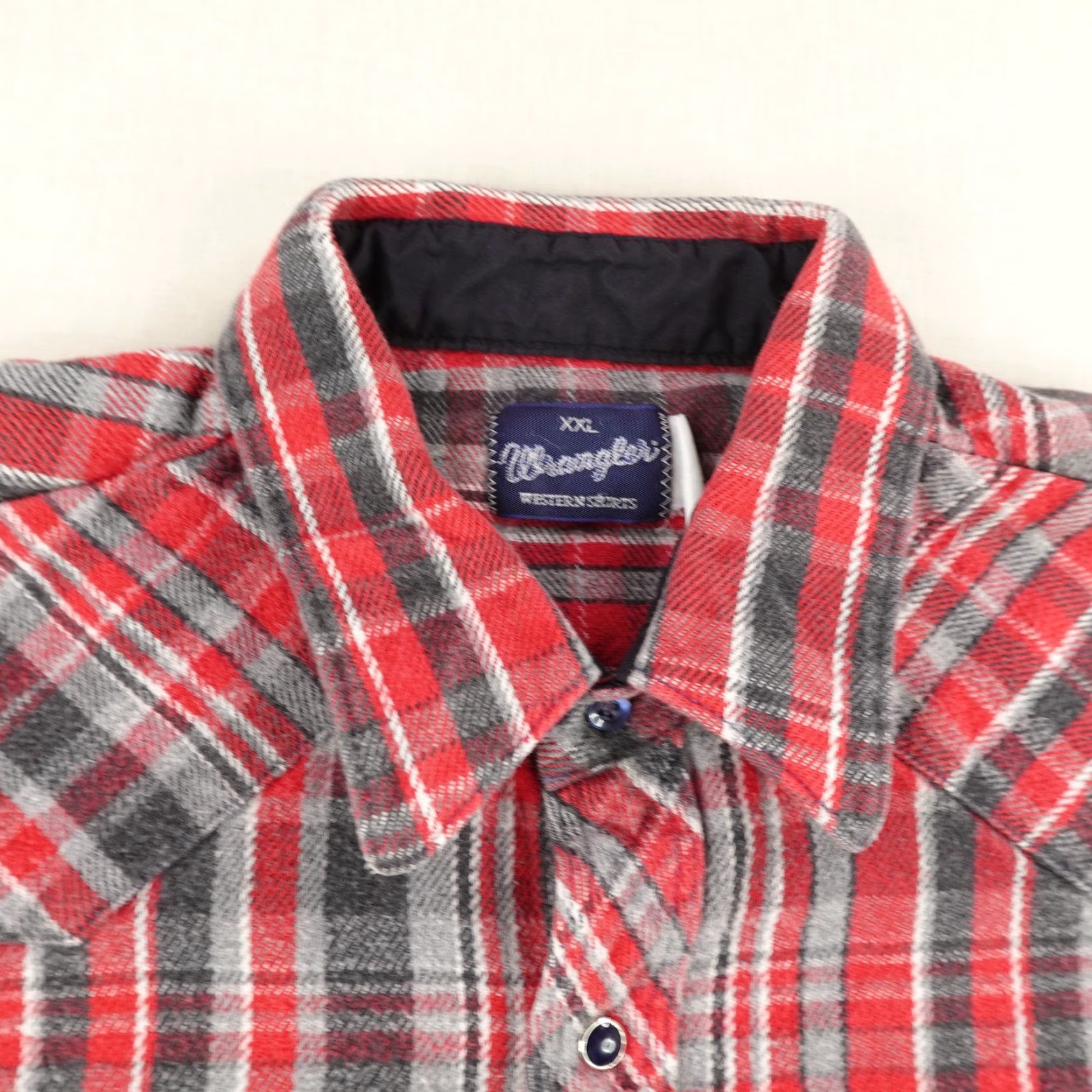Wrangler VINTAGE Wrangler Shirt Men 2XL Red Plaid Flannel Western Pearl Snap Heavyweight 90s Size US XXL / EU 58 / 5 - 2 Thumbnail