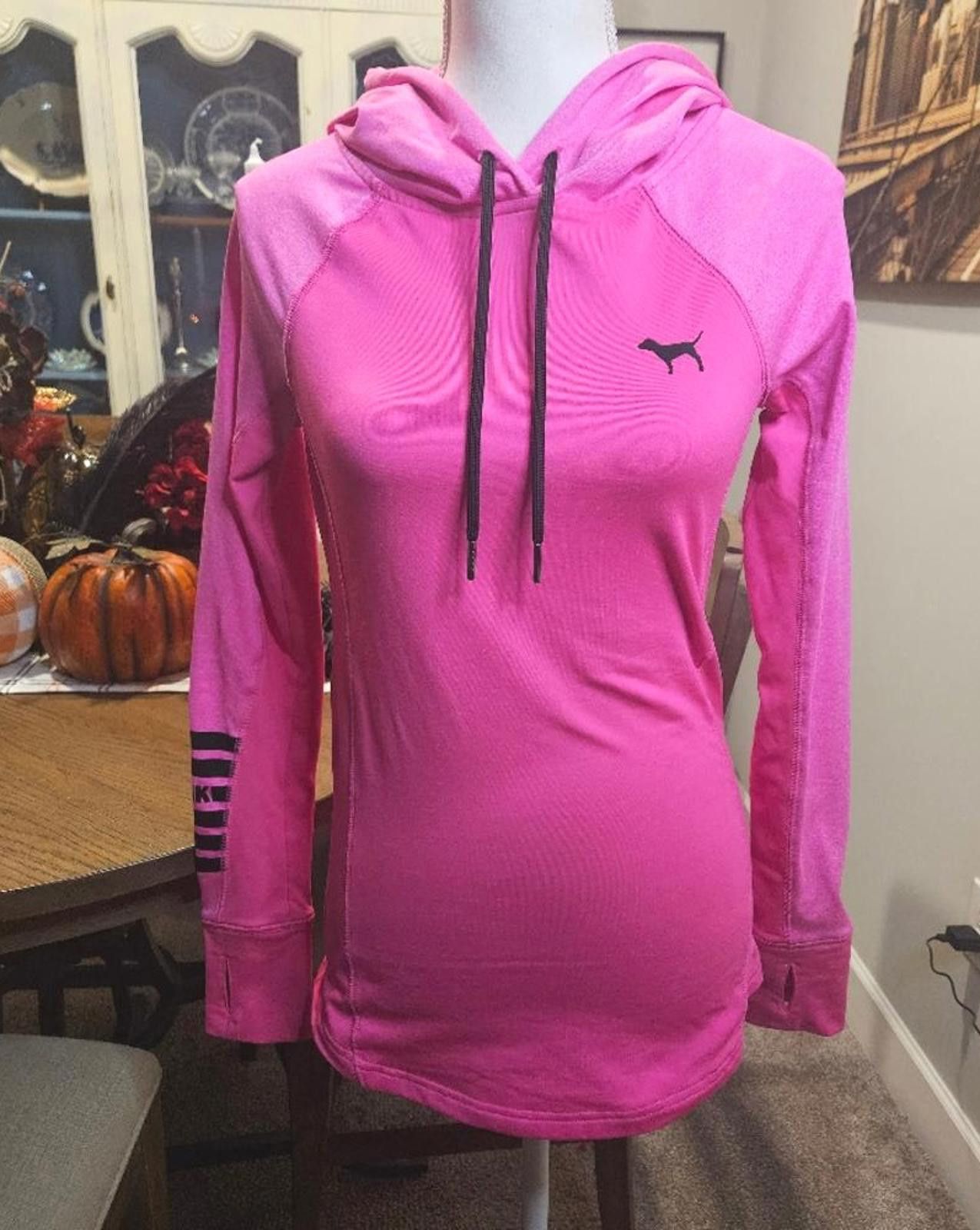 Designer VS Pink Ultimate Runners Hoodie with Back Pocket #319 Size S / US 4 / IT 40 - 1 Thumbnail